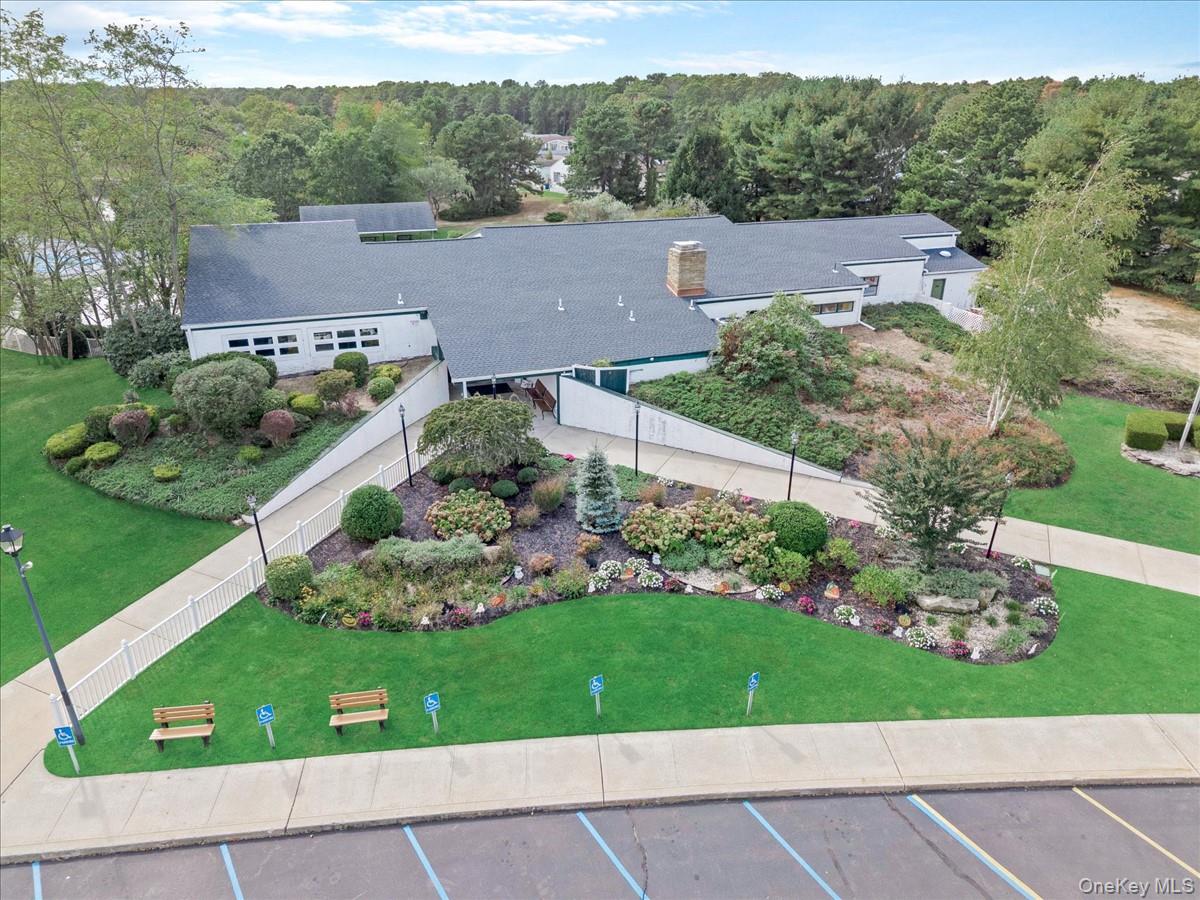 #17 photo, 2 Limetree Drive, サフォーク郡 Manorville , NY 11949