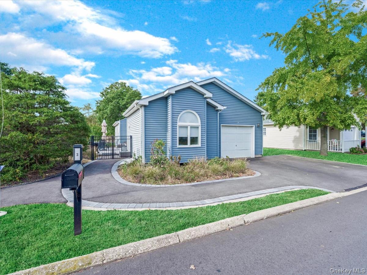 #2 photo, 2 Limetree Drive, サフォーク郡 Manorville , NY 11949