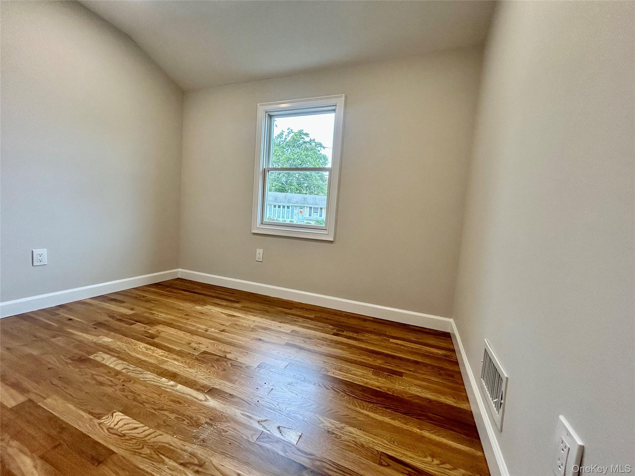 #14 photo, 91 Udalia Court, サフォーク郡 West Islip , NY 11795