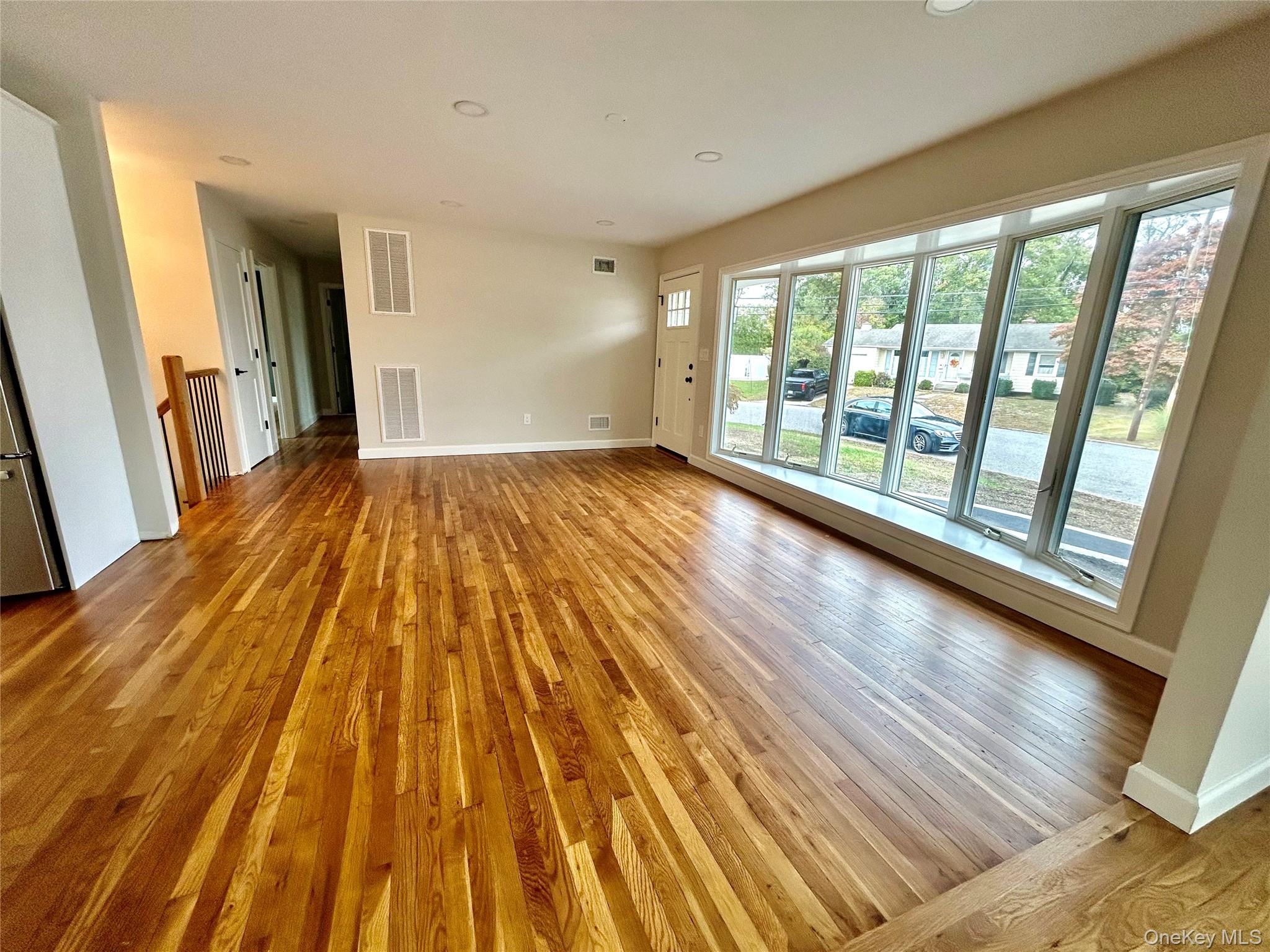 #3 photo, 91 Udalia Court, サフォーク郡 West Islip , NY 11795