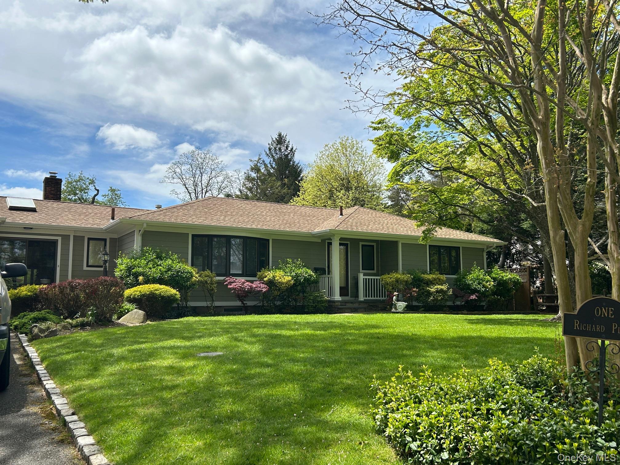 #1 photo, 1 Richard Place, East Norwich , NY 11732