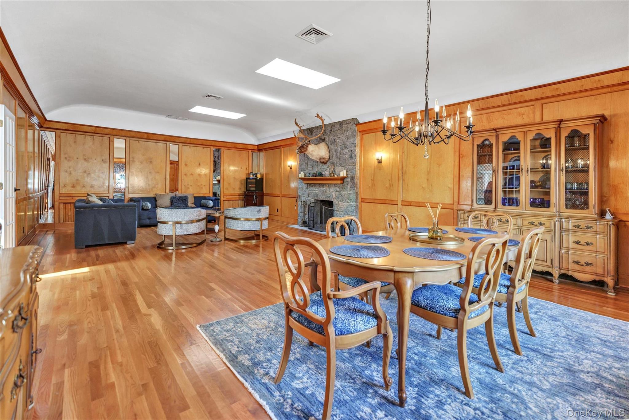 #14 photo, 117 Middlesex Avenue, サフォーク郡 Oakdale , NY 11769