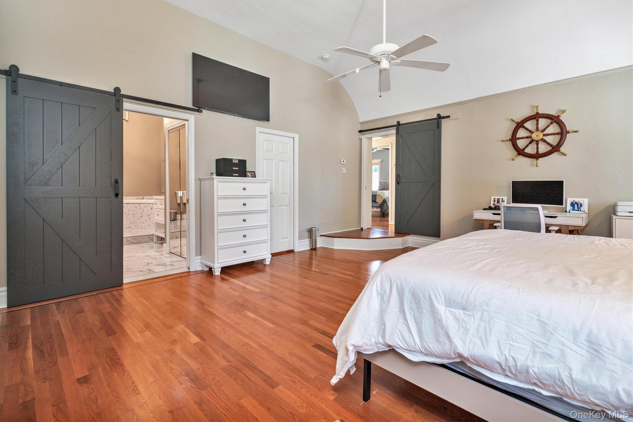 #17 photo, 117 Middlesex Avenue, サフォーク郡 Oakdale , NY 11769