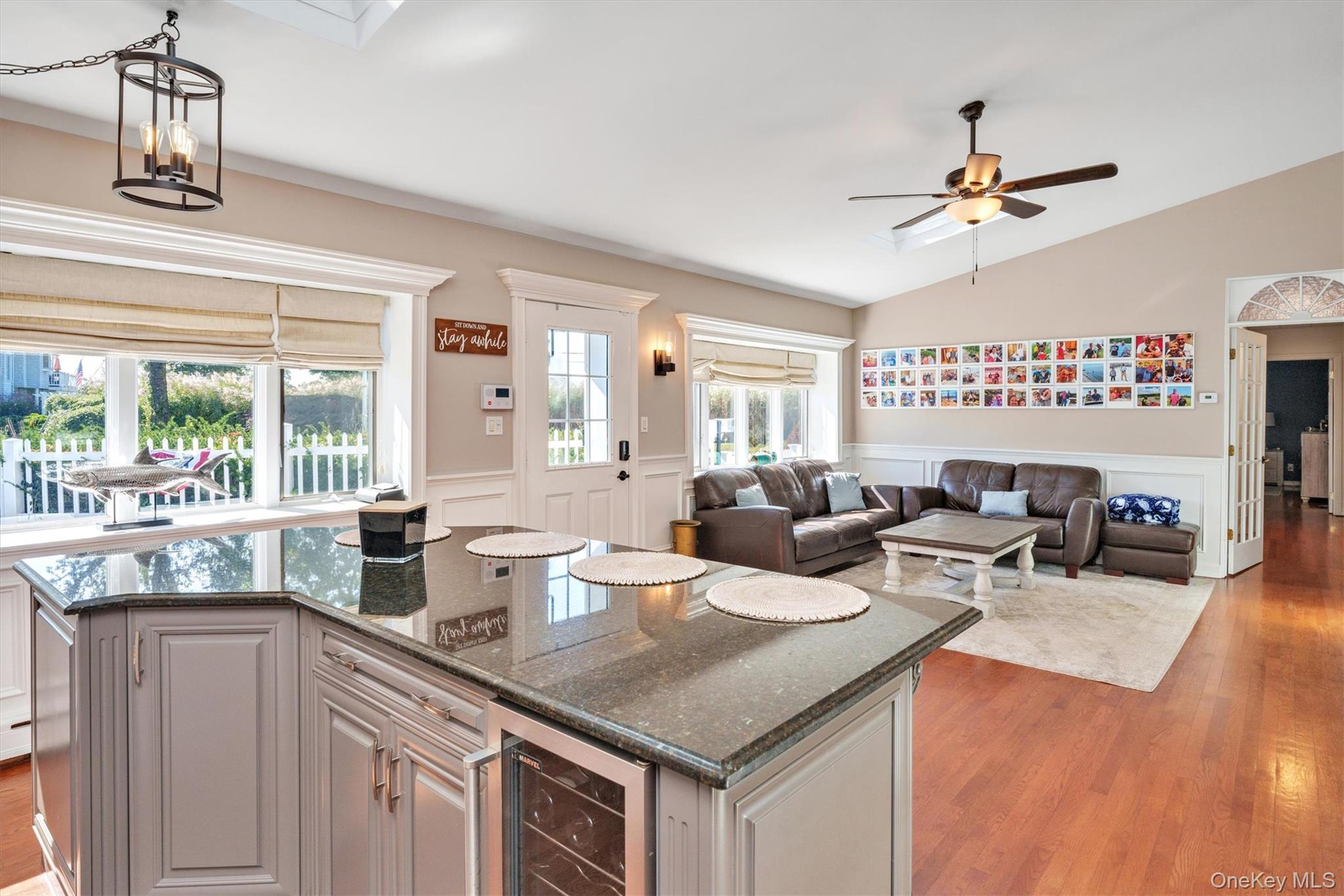 #4 photo, 117 Middlesex Avenue, サフォーク郡 Oakdale , NY 11769