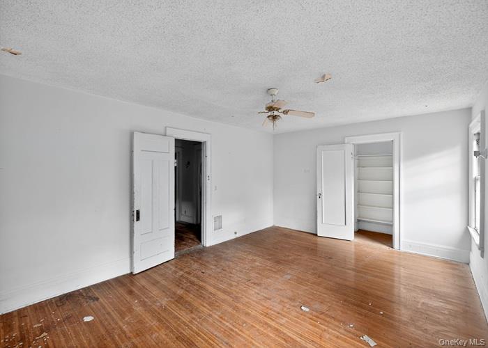 #17 photo, 63 RUGBY Avenue, Rochester , NY 14619