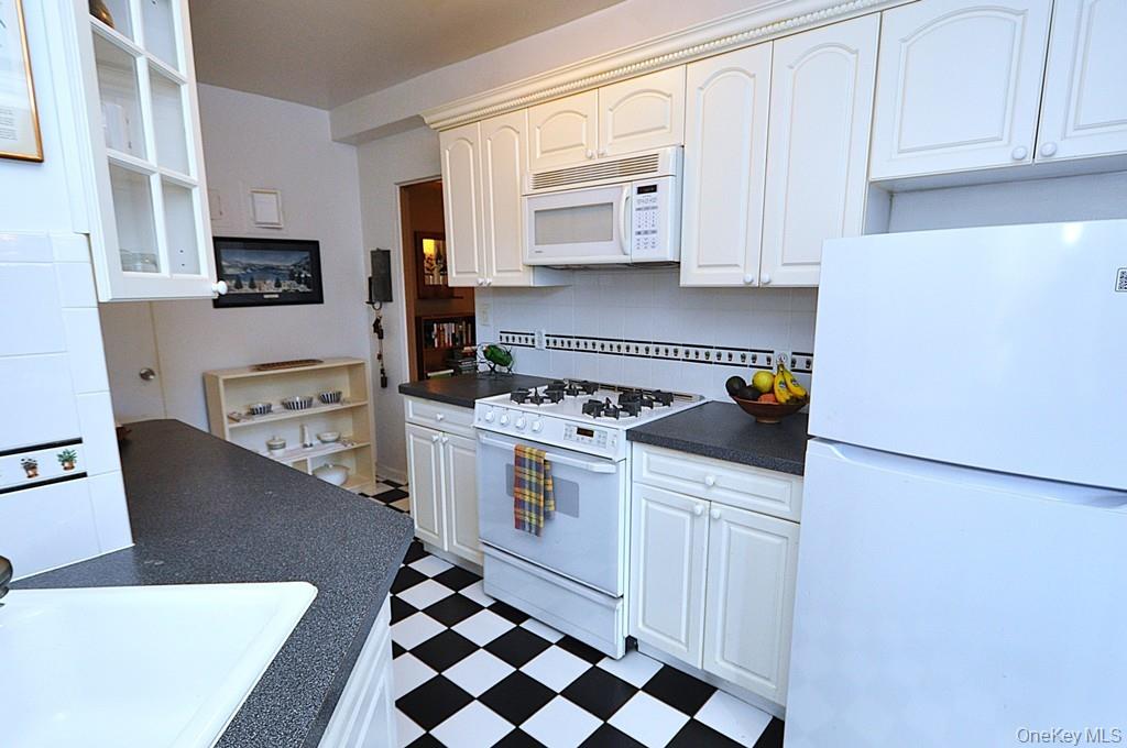 #10 photo, 235 Garth Road, Scarsdale , NY 10583