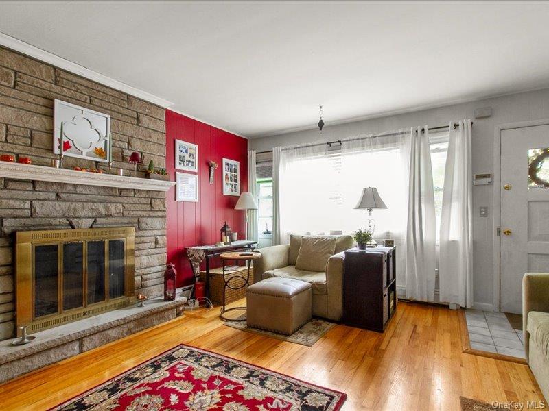 #4 photo, 9 Glenwood Avenue, Poughkeepsie , NY 12603