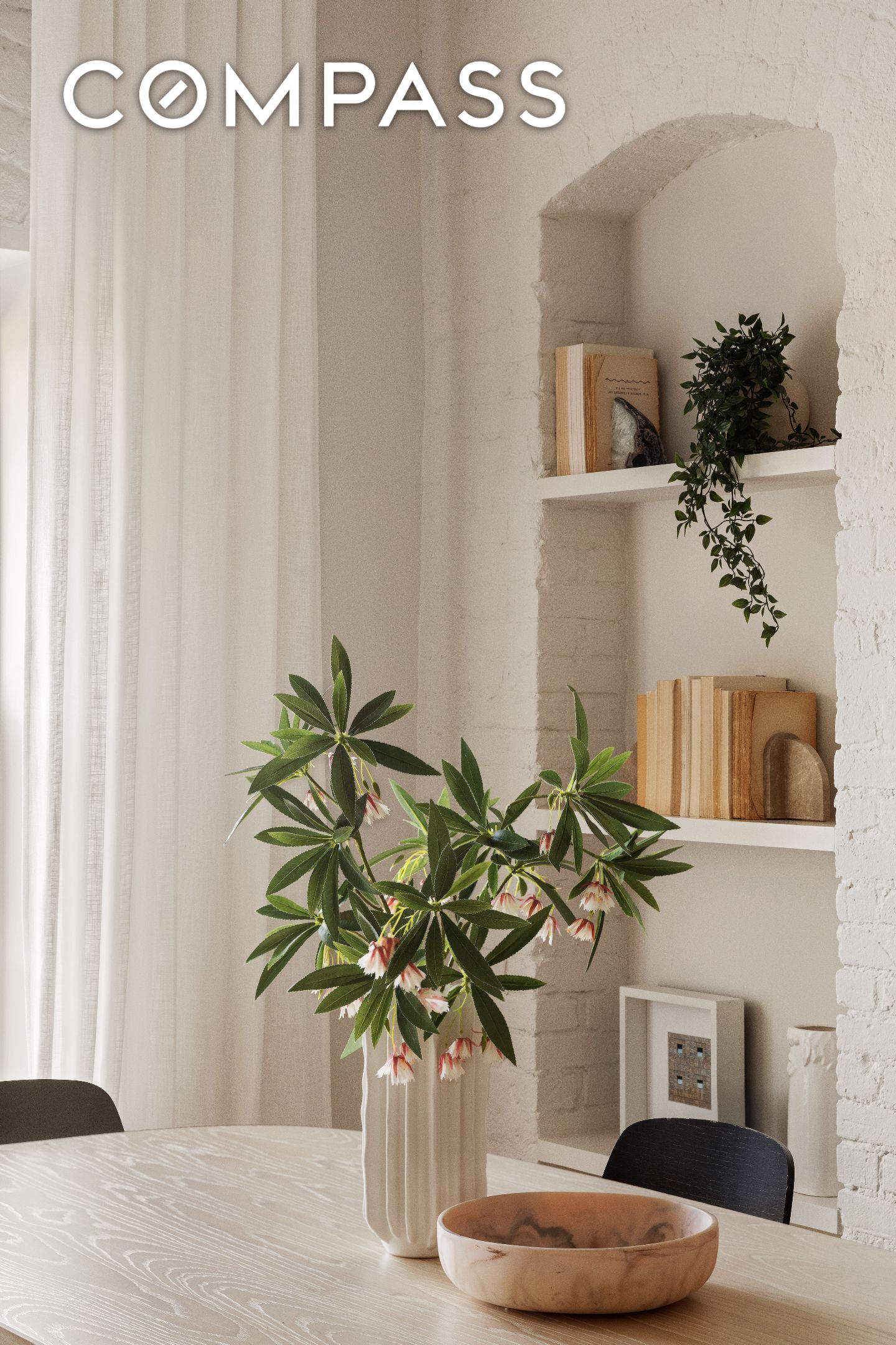 #5 photo, 300 E 4th Street, マンハッタン East Village , NY 10009