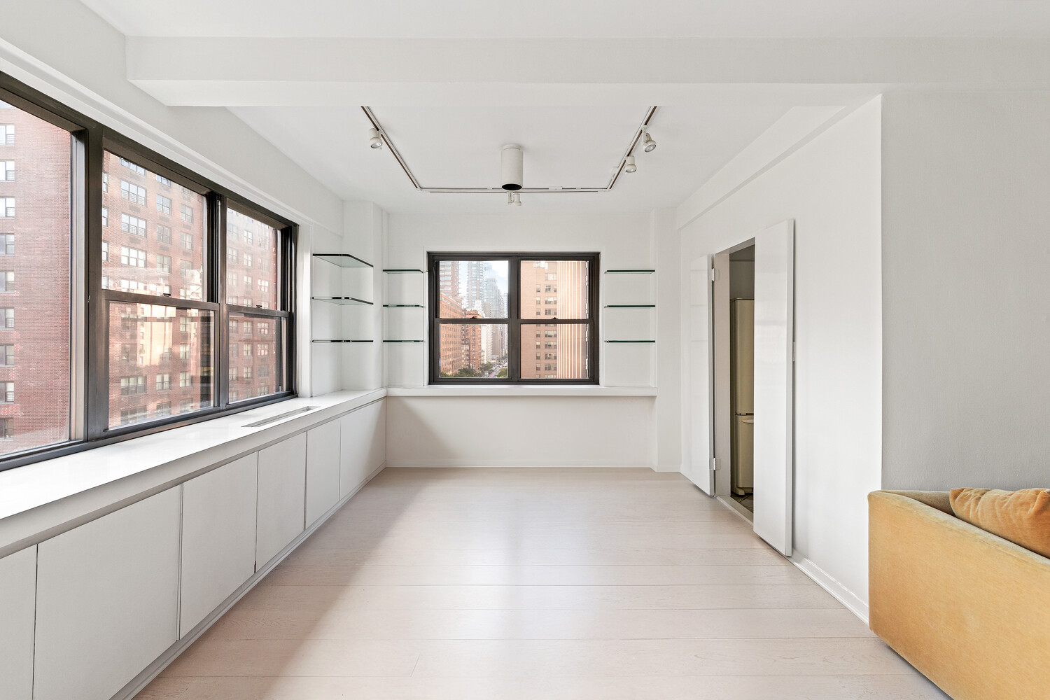 #5 photo, 165 E 72ND Street, マンハッタン Lenox Hill , NY 10021