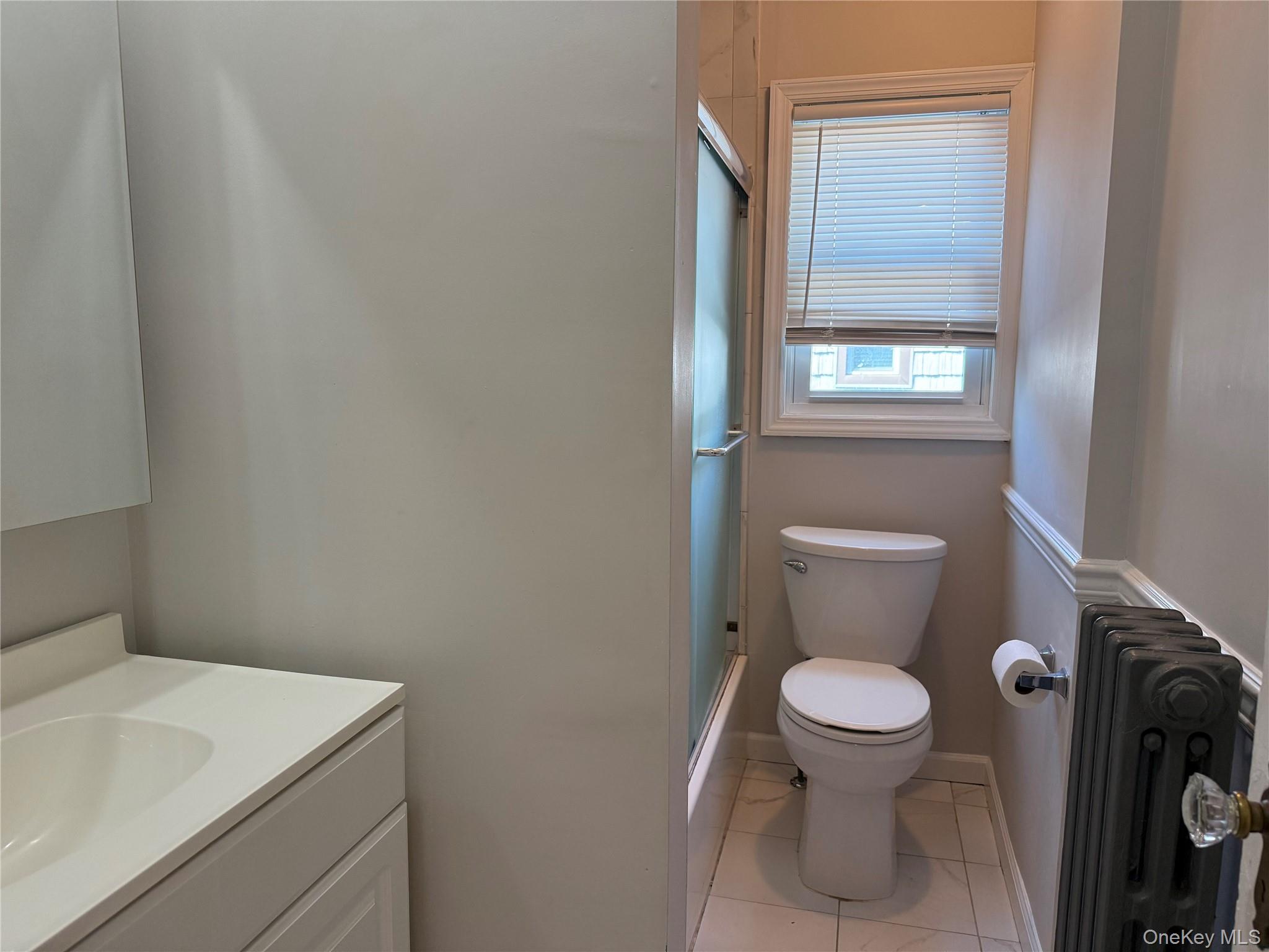 #8 photo, 50 The Crescent, サフォーク郡 Babylon , NY 11702