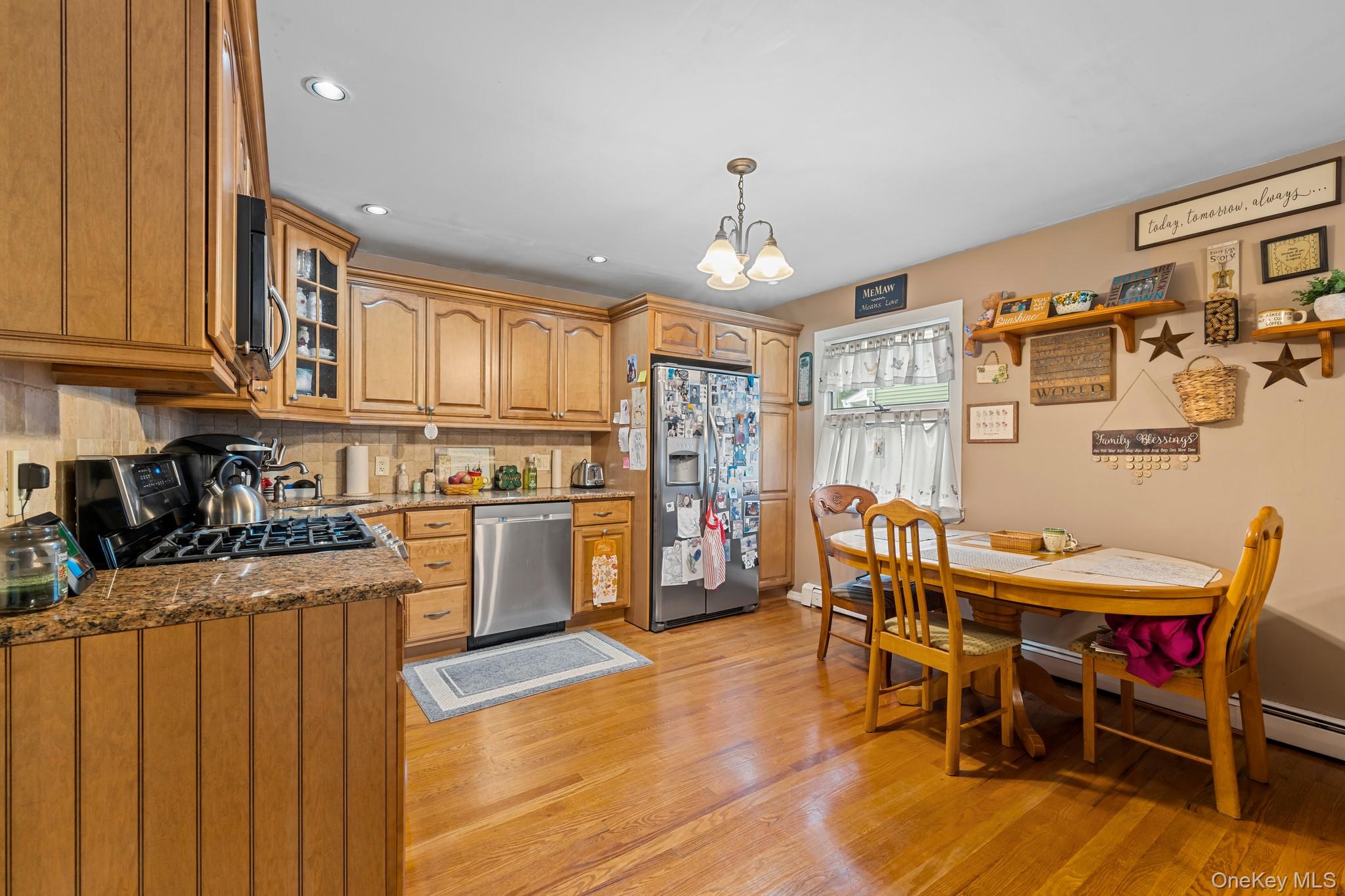 #10 photo, 438 Lillian Boulevard, サフォーク郡 Holbrook , NY 11741