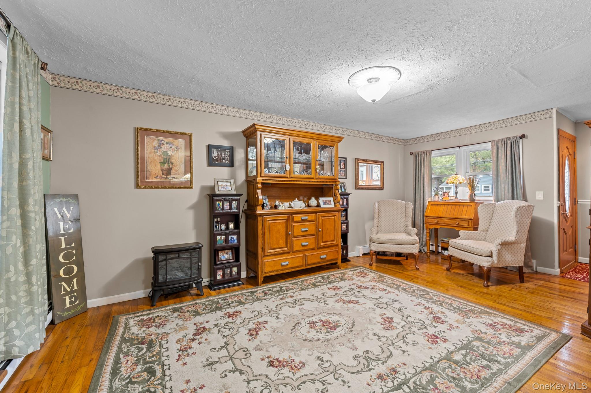 #15 photo, 438 Lillian Boulevard, サフォーク郡 Holbrook , NY 11741