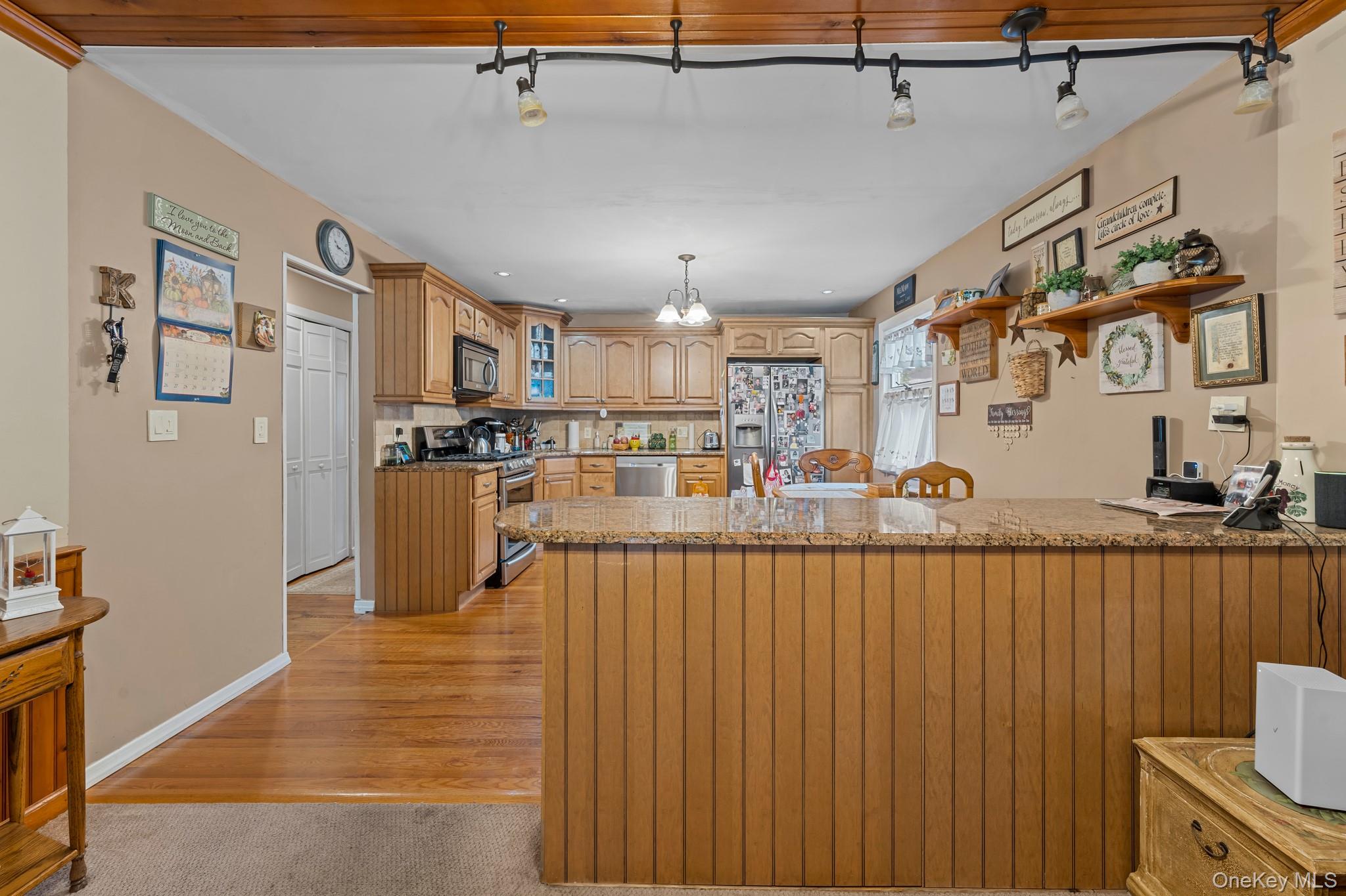 #8 photo, 438 Lillian Boulevard, サフォーク郡 Holbrook , NY 11741