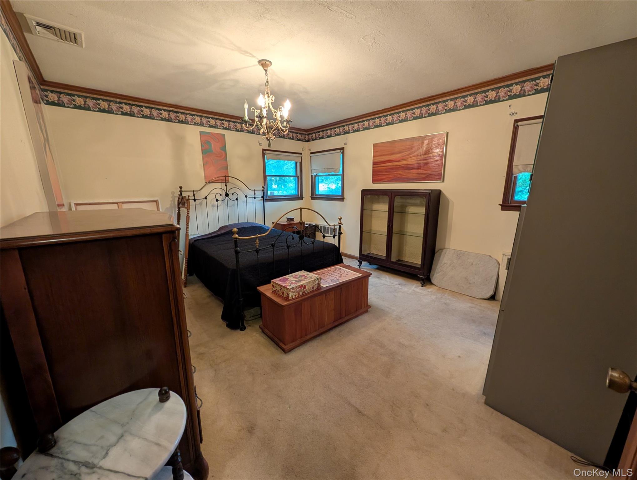 #14 photo, 57 Hiawatha Drive, Brightwaters , NY 11718