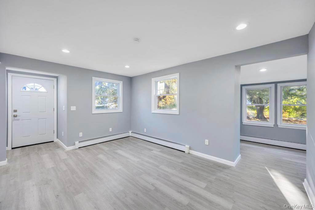 #14 photo, 231 Elm Road, サフォーク郡 Mastic Beach , NY 11951