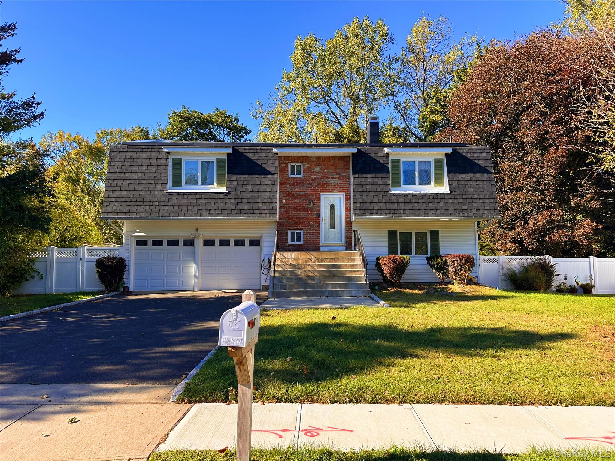 #1 photo, 23 Bowman Lane, サフォーク郡 Kings Park , NY 11754