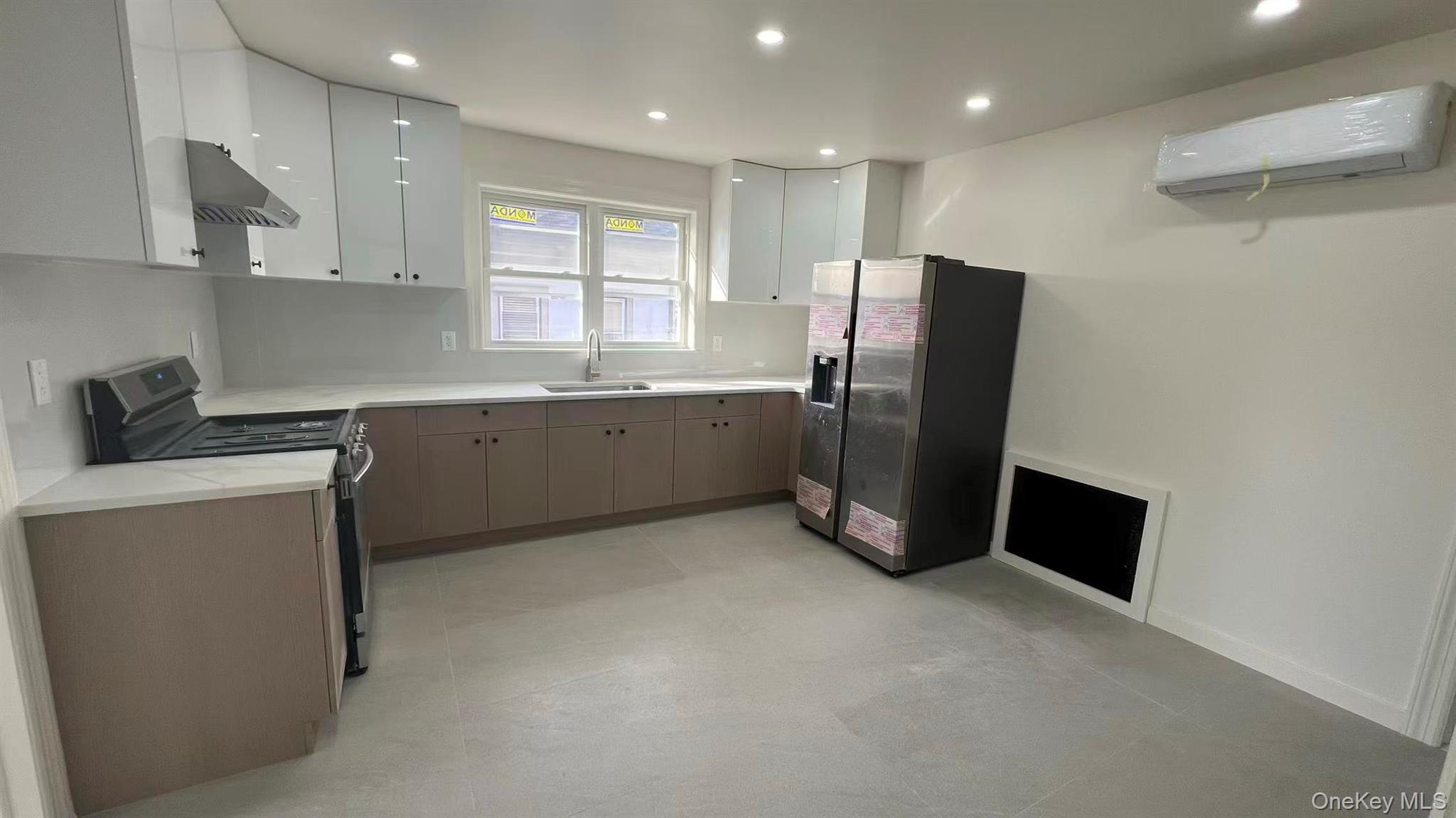 #1 photo, 4611 157th Street, फ्लशिंग Flushing , NY 11355