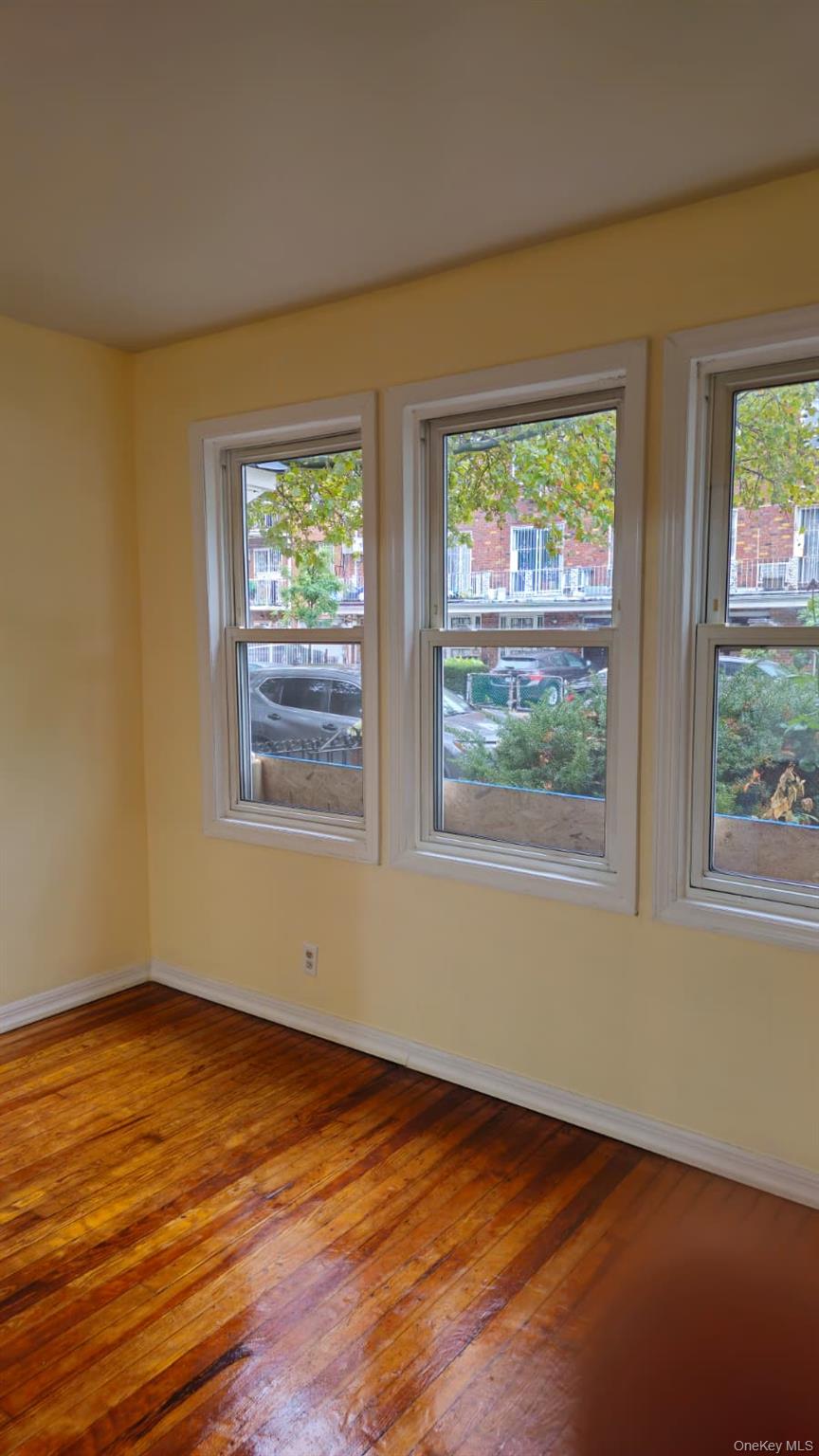 #6 photo, 5523 97th Place, クイーンズ区 Corona , NY 11368