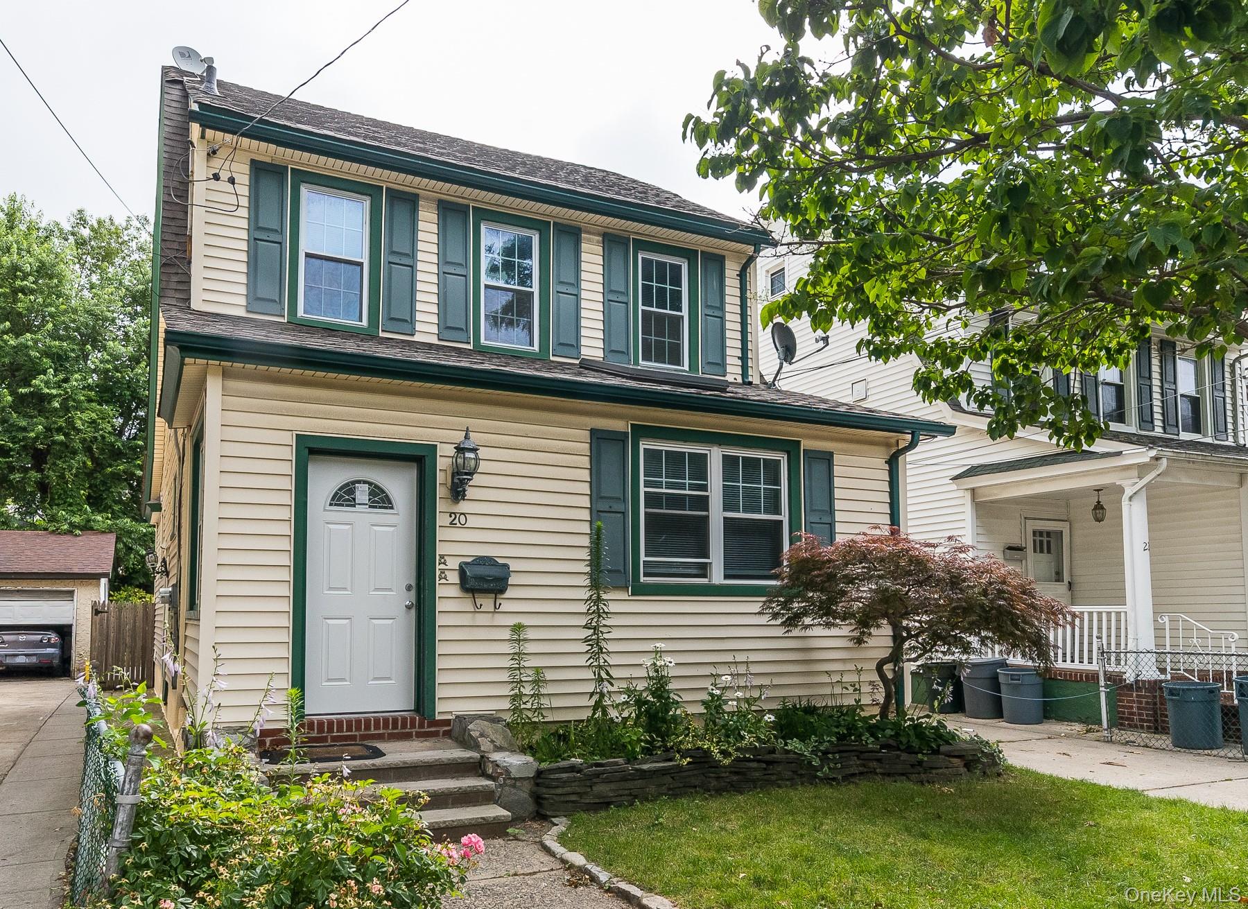 #1 photo, 20 Starks Place, Lynbrook , NY 11563