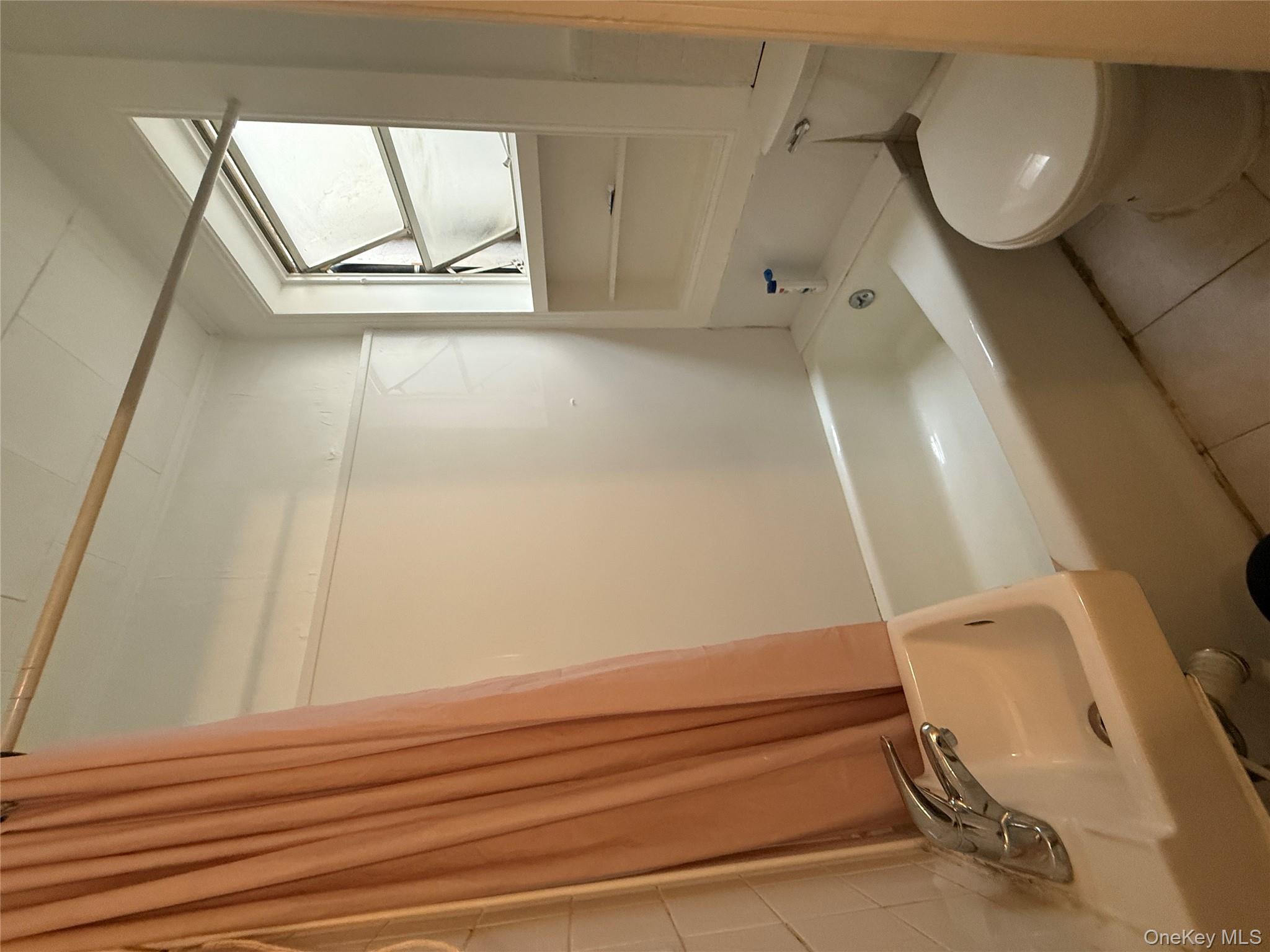 #5 photo, 8802 88th Street, クイーンズ区 Woodhaven , NY 11421