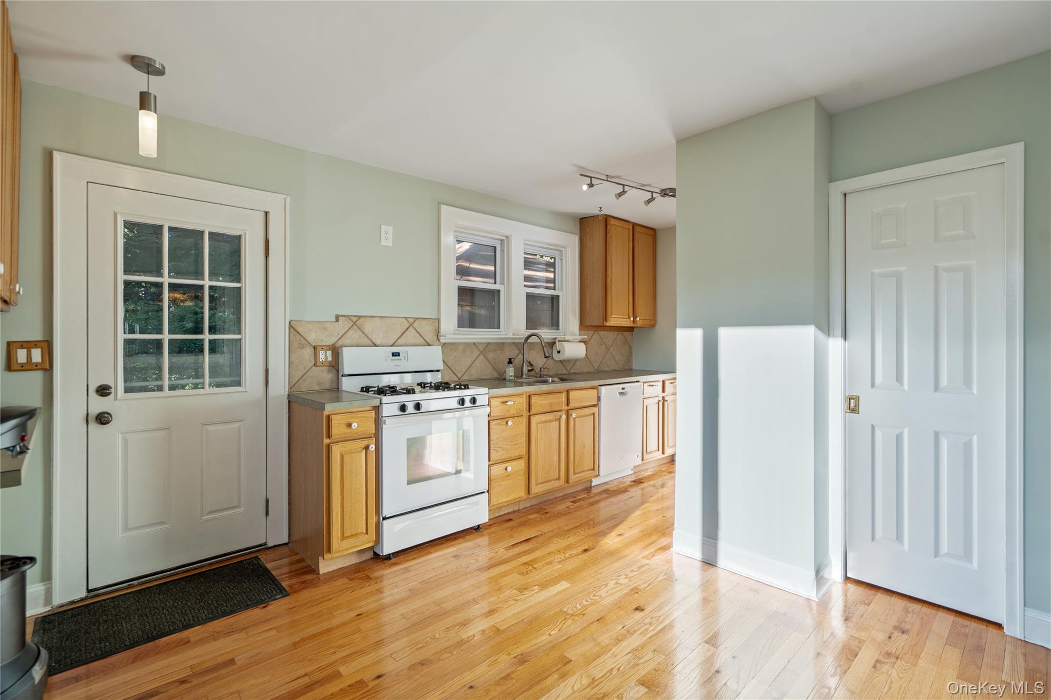 #13 photo, 15 Dune Court, Northport , NY 11768