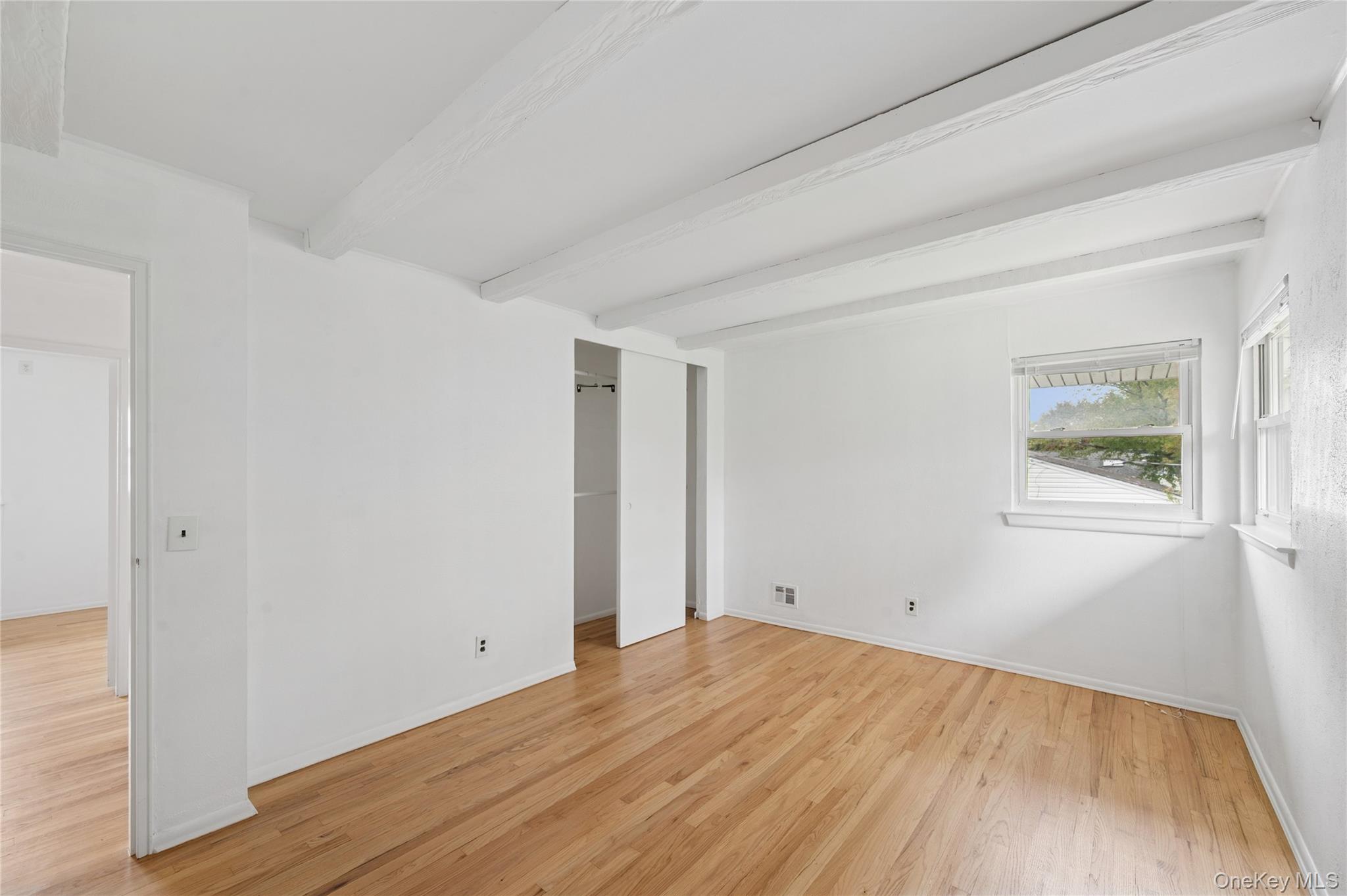 #12 photo, 11 Montrose Drive, サフォーク郡 Commack , NY 11725