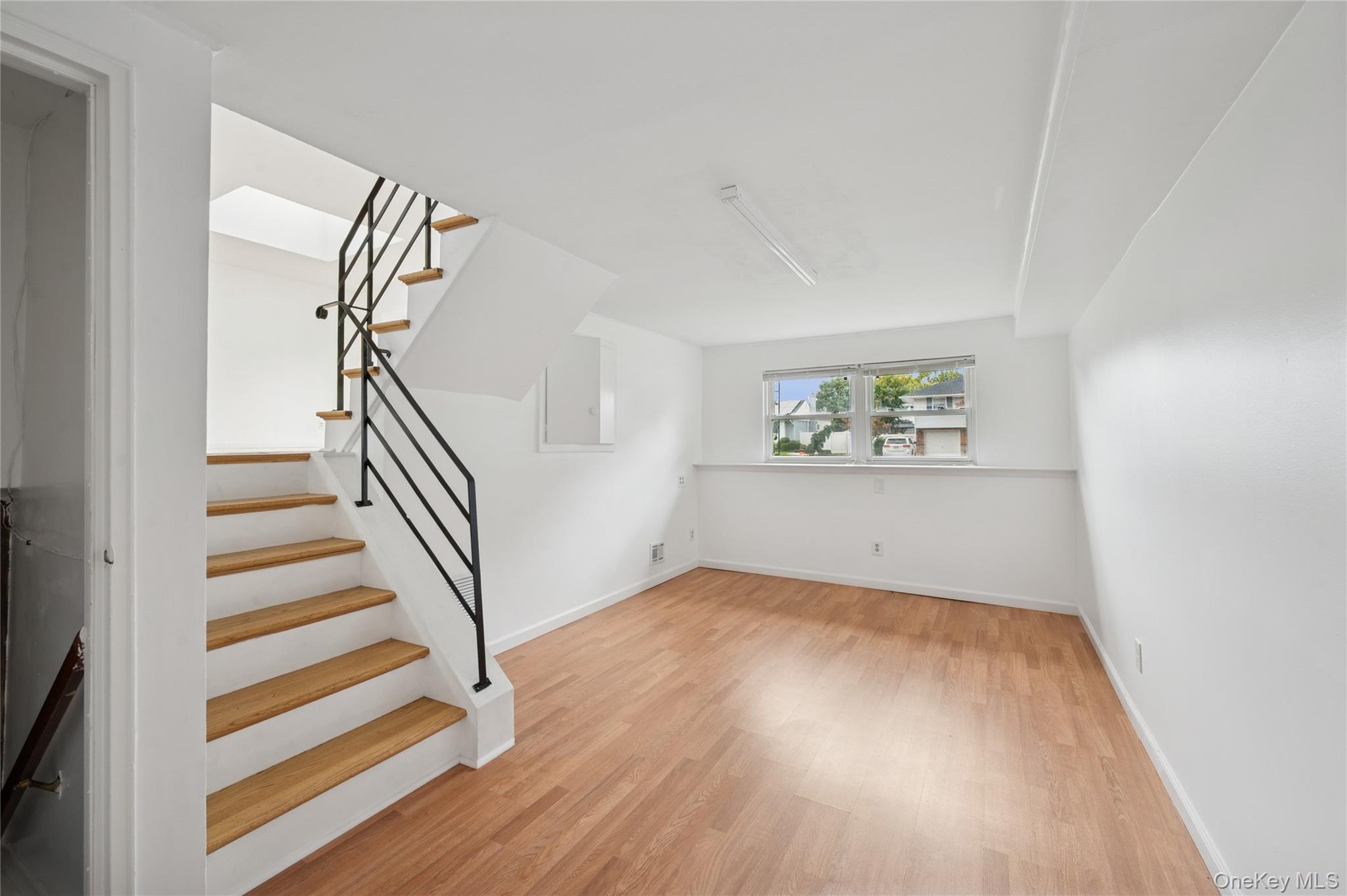 #14 photo, 11 Montrose Drive, サフォーク郡 Commack , NY 11725