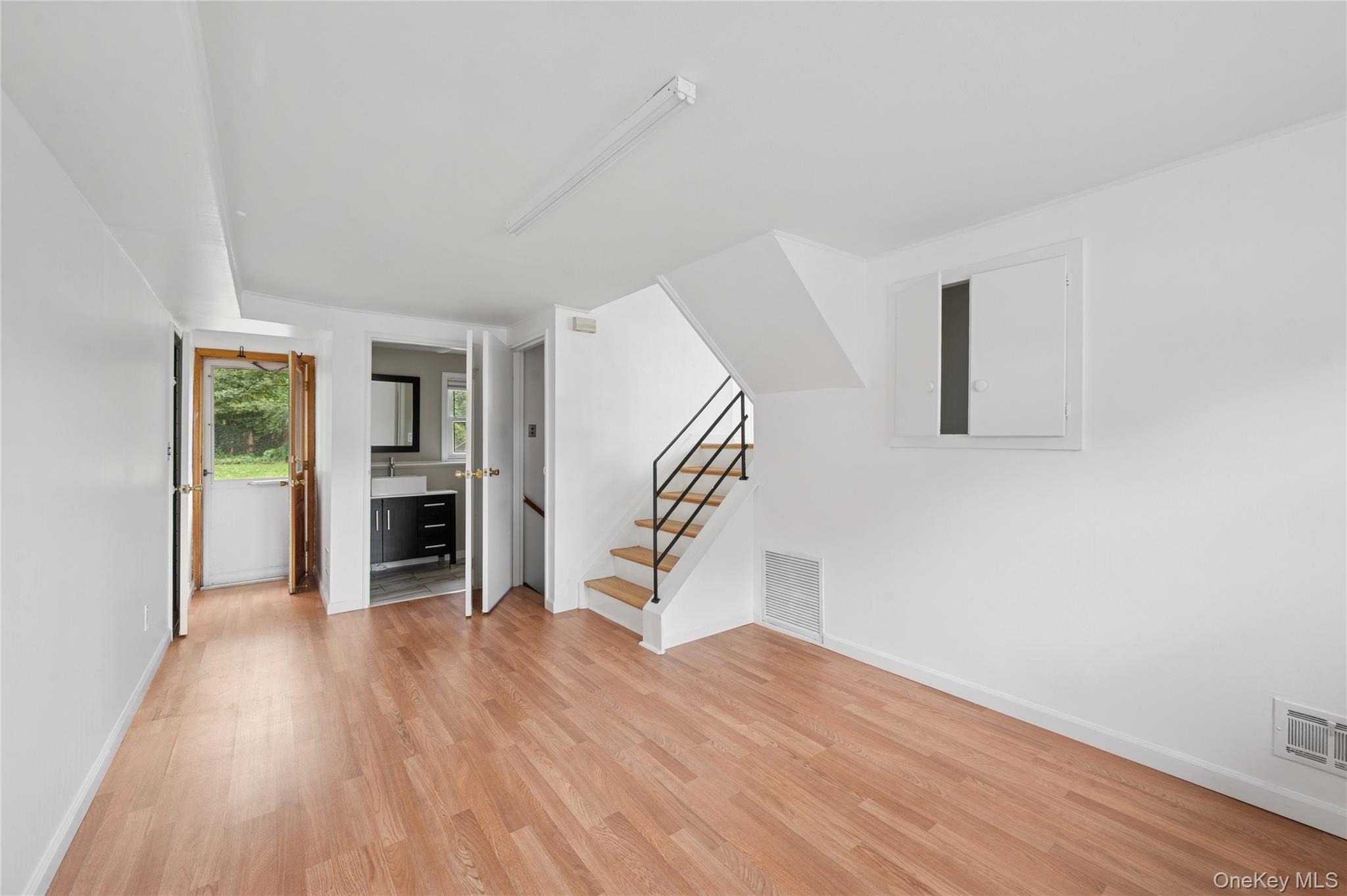 #15 photo, 11 Montrose Drive, サフォーク郡 Commack , NY 11725