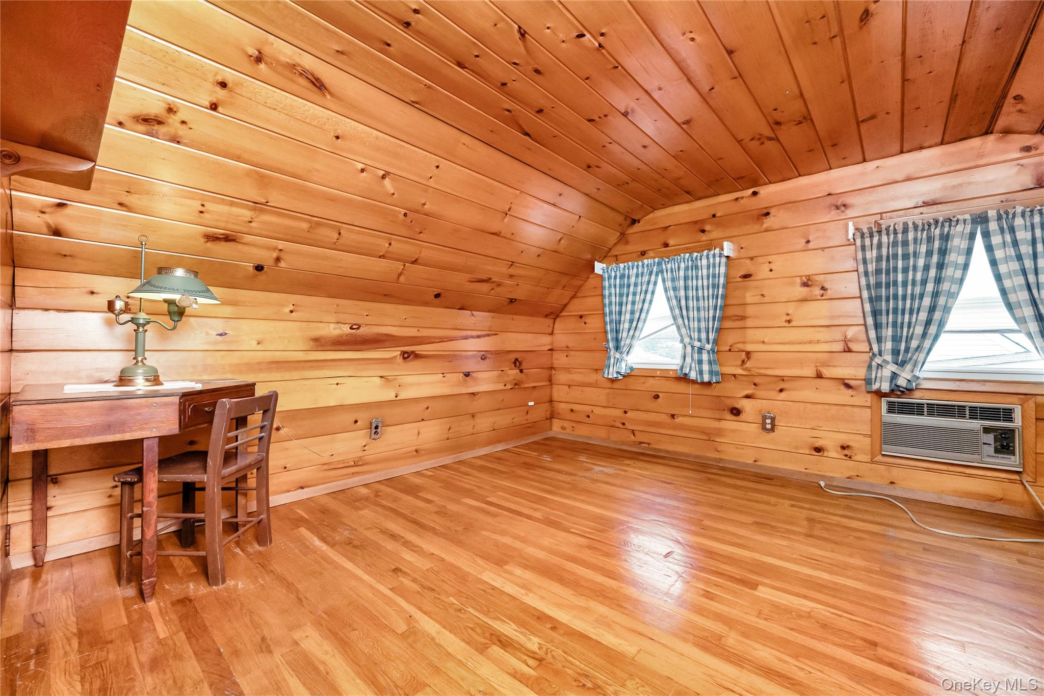 #15 photo, 45 Shotgun Lane, ナッソー郡 Levittown , NY 11756