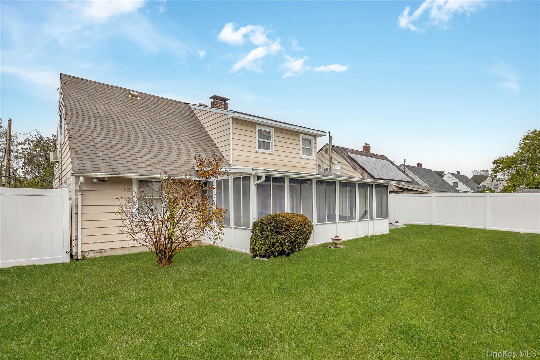 #20 photo, 45 Shotgun Lane, ナッソー郡 Levittown , NY 11756