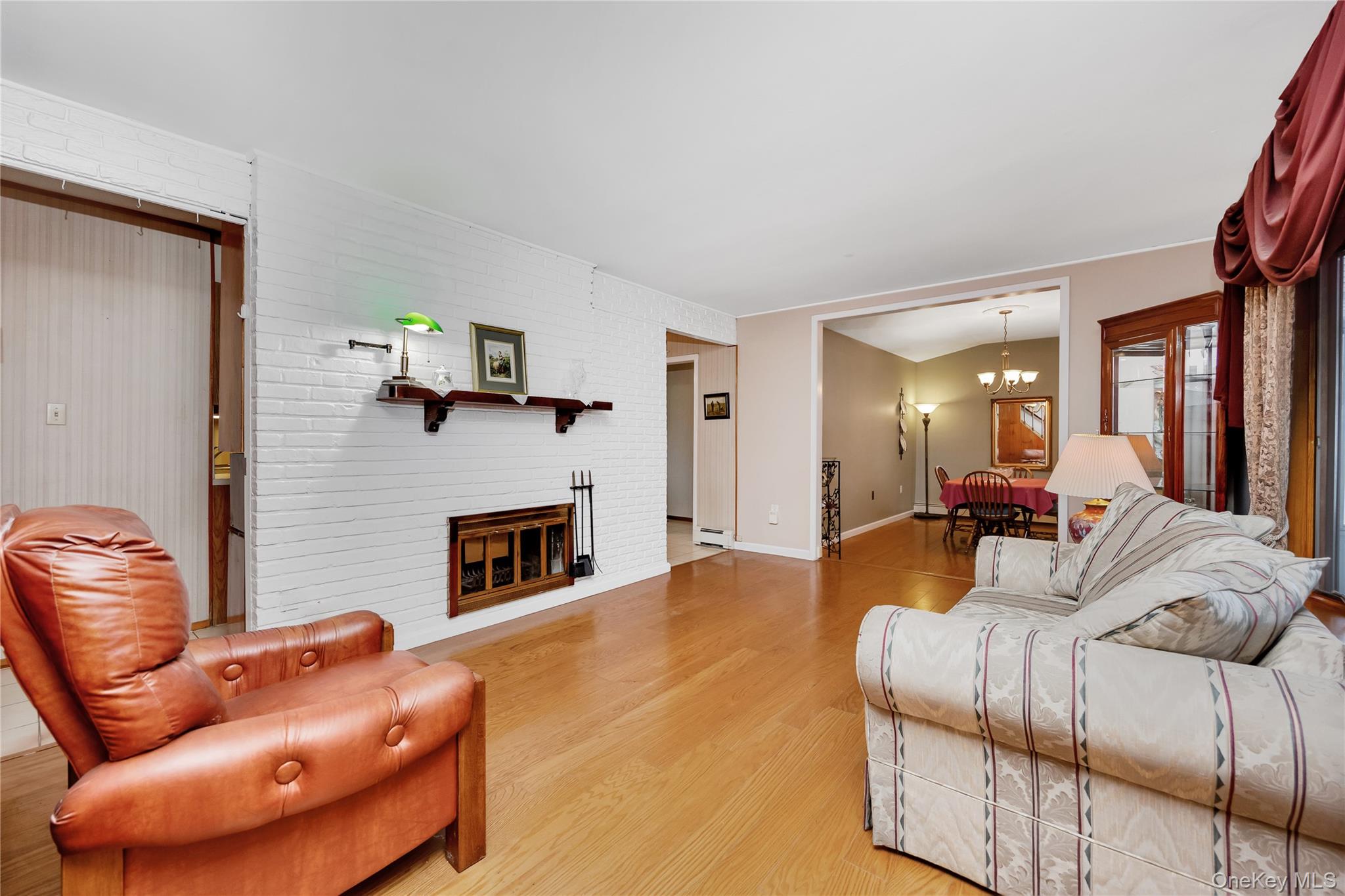 #9 photo, 45 Shotgun Lane, ナッソー郡 Levittown , NY 11756