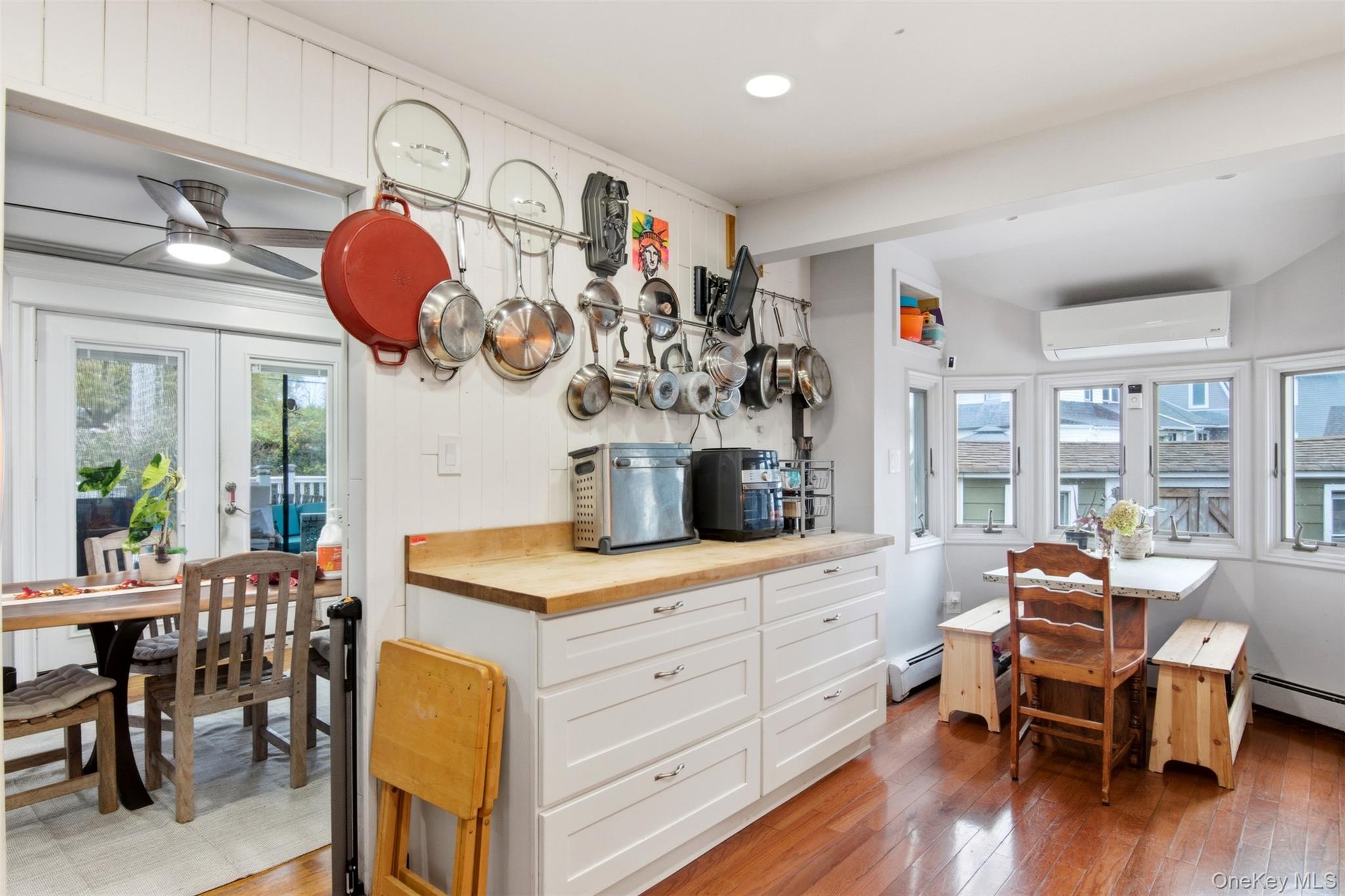 #12 photo, 9 Coral Court, ナッソー郡 Malverne , NY 11565