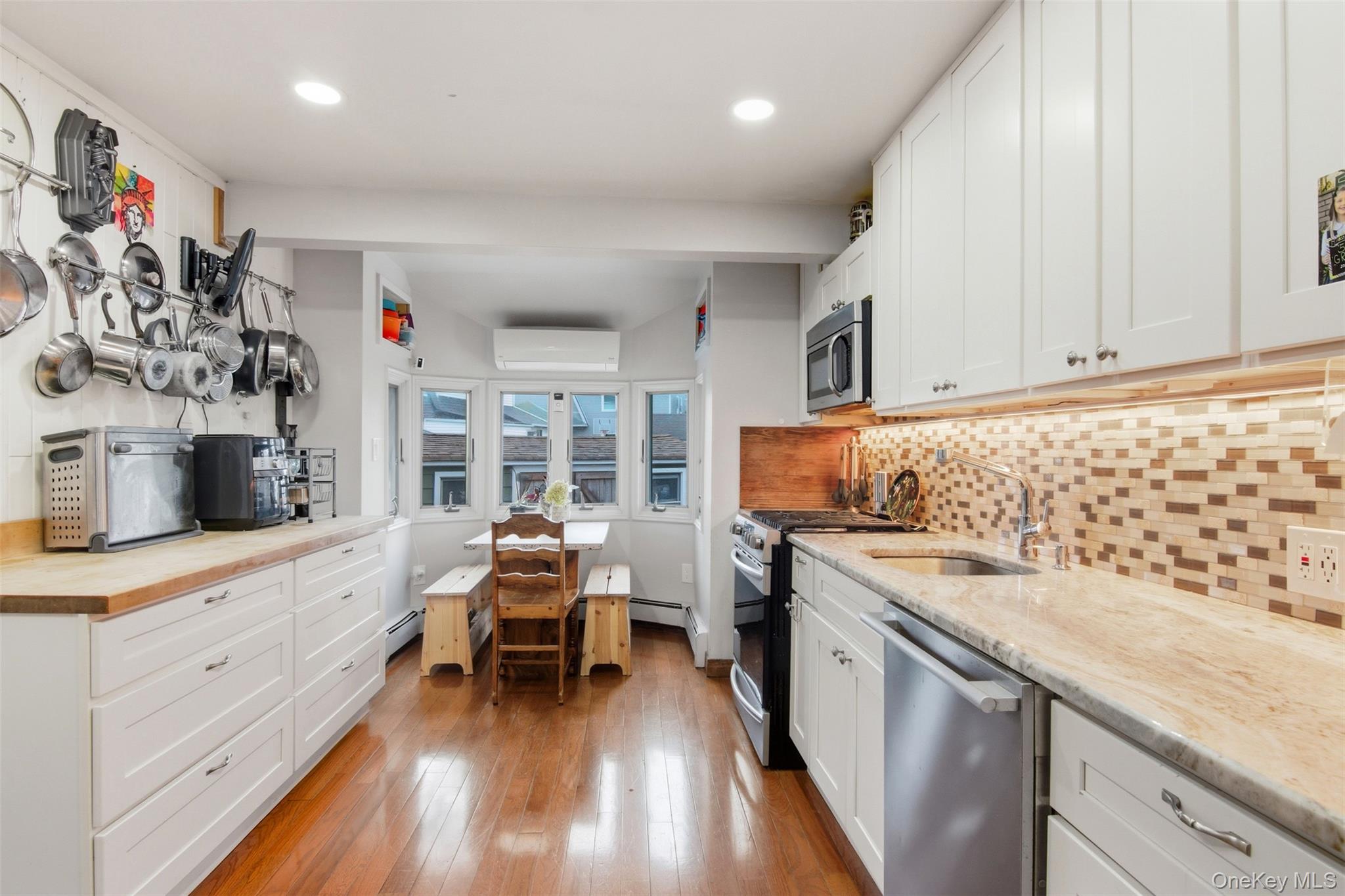 #14 photo, 9 Coral Court, ナッソー郡 Malverne , NY 11565