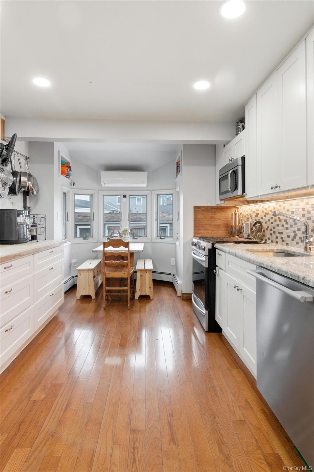 #15 photo, 9 Coral Court, ナッソー郡 Malverne , NY 11565