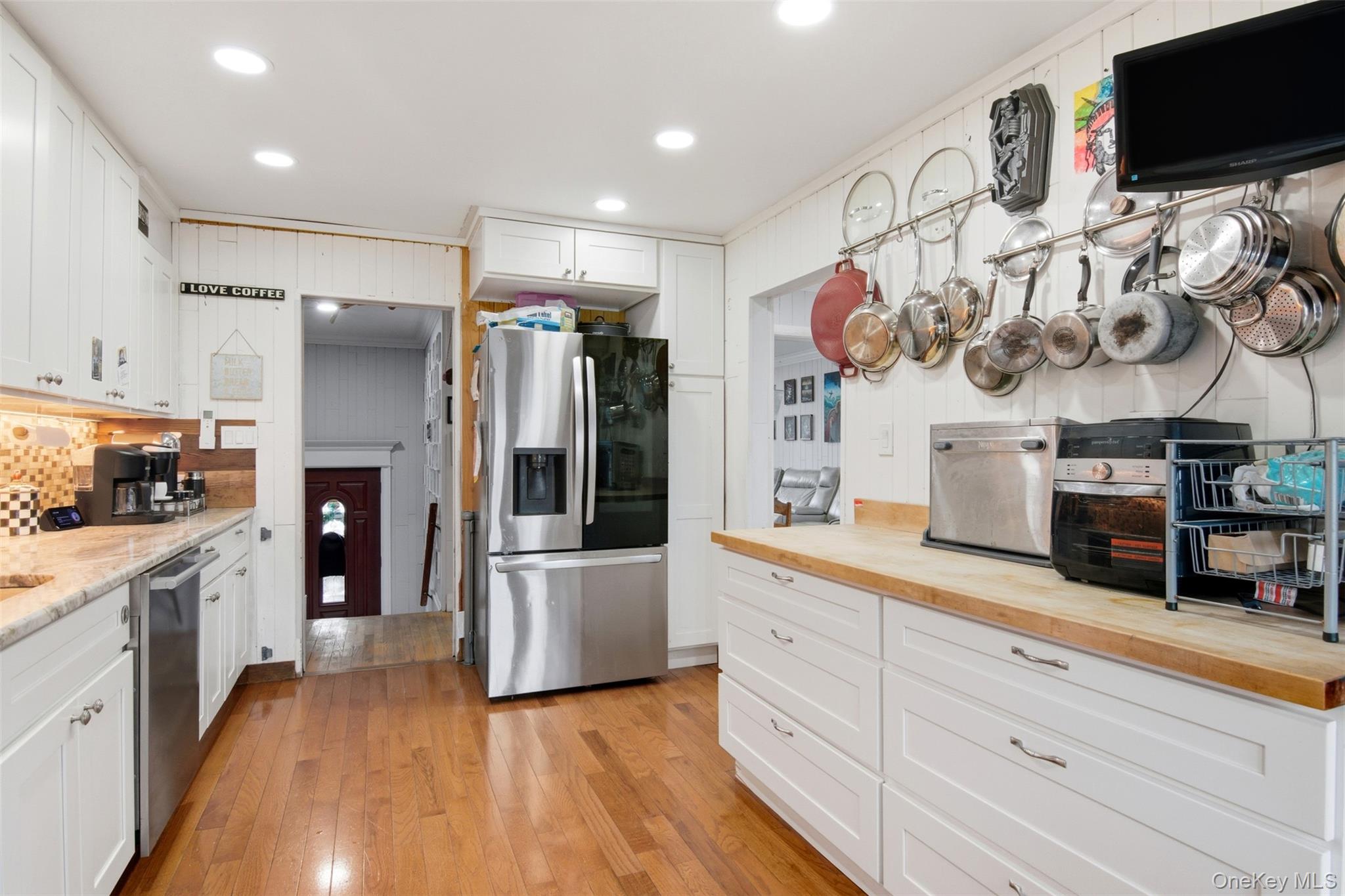 #19 photo, 9 Coral Court, ナッソー郡 Malverne , NY 11565