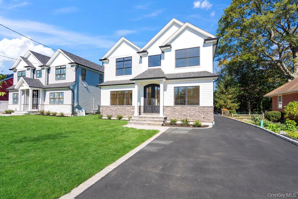 #2 photo, 51 Netz Place, Albertson , NY 11507