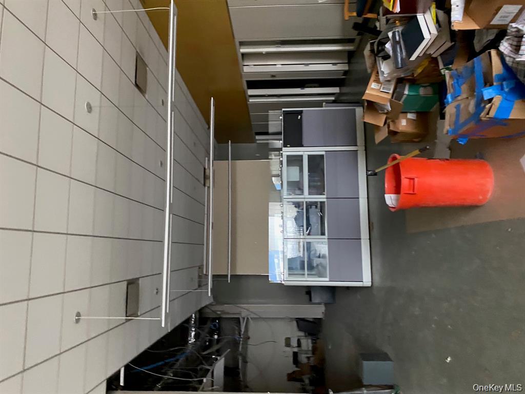 #12 photo, 421-423 Hunts Point Avenue, ブロンクス区 Bronx , NY 10474