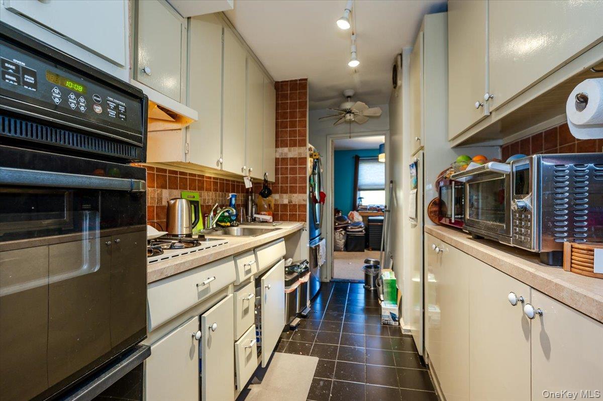 #8 photo, 151-31 88th Street, Howard Beach , NY 11414