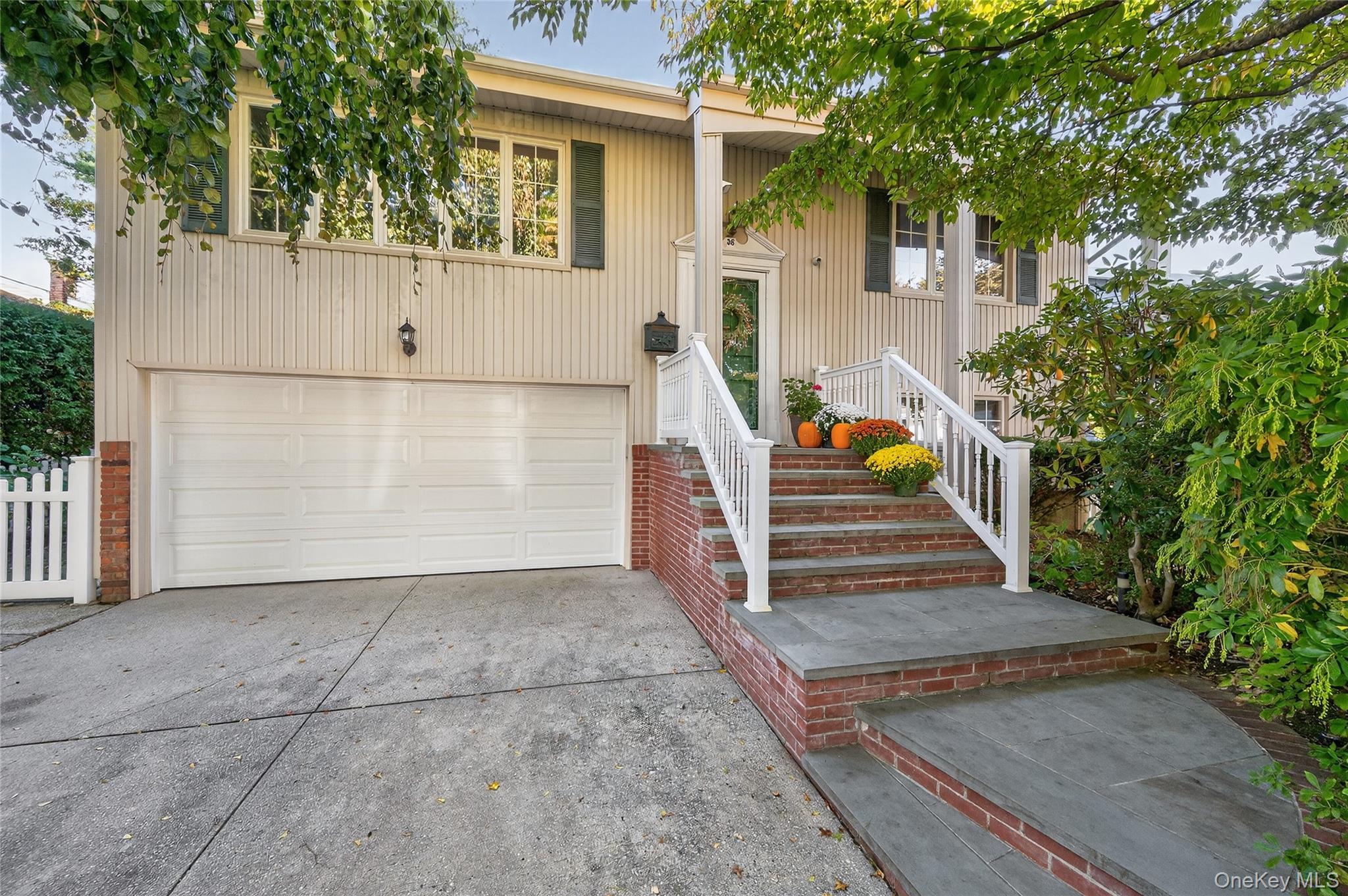 #1 photo, 36 Fishermans Drive, ナッソー郡 Port Washington , NY 11050