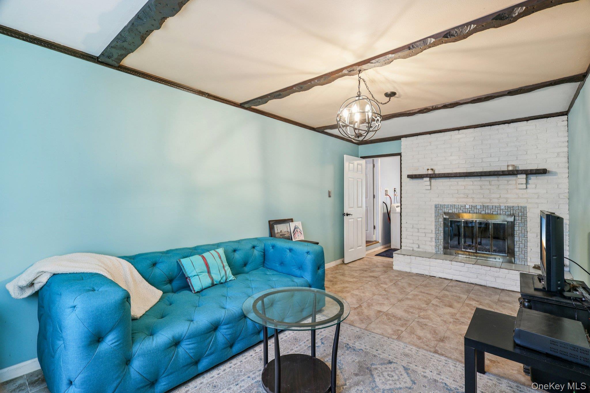 #16 photo, 44 Plymouth Boulevard, Smithtown , NY 11787