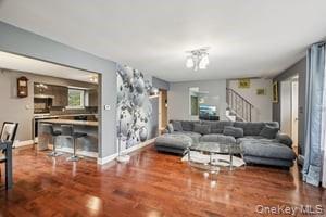 #7 photo, 44 Plymouth Boulevard, Smithtown , NY 11787