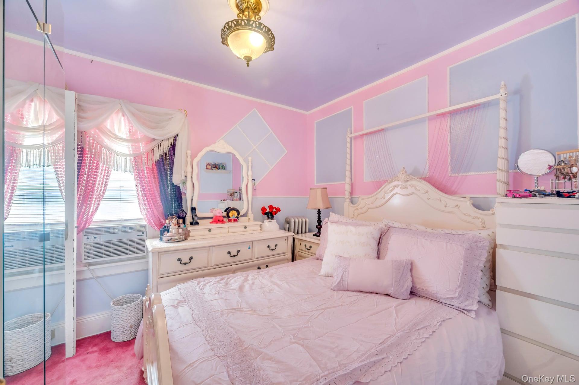 #12 photo, 88-49 202nd Street, Hollis , NY 11423