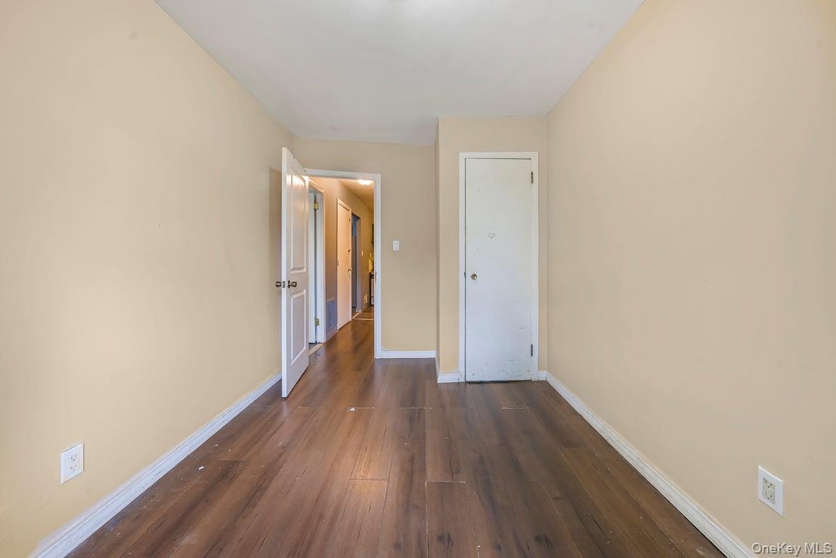 #10 photo, 13024 Springfield Boulevard, クイーンズ区 Springfield Gardens , NY 11413