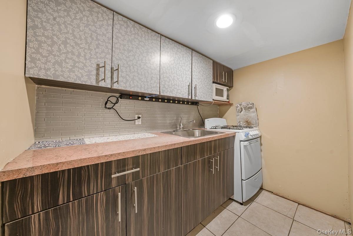 #16 photo, 13024 Springfield Boulevard, クイーンズ区 Springfield Gardens , NY 11413