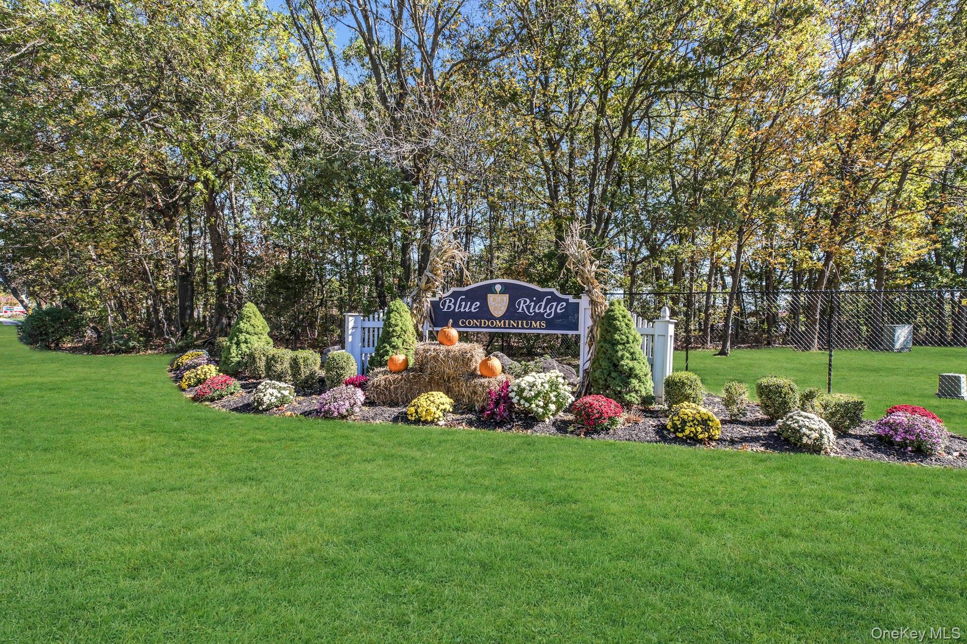 #1 photo, 634 W End Drive, サフォーク郡 Medford , NY 11763