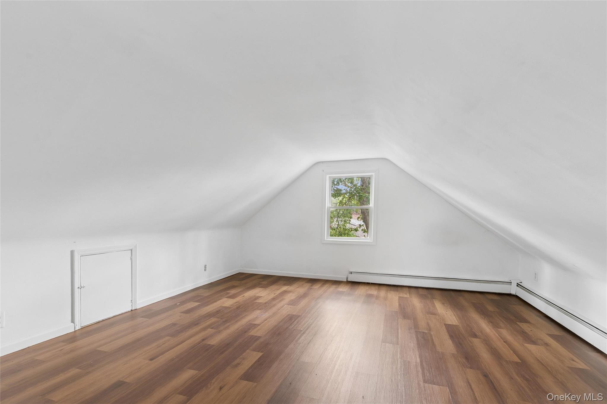 #13 photo, 15 Poncho Drive, サフォーク郡 Mastic , NY 11950