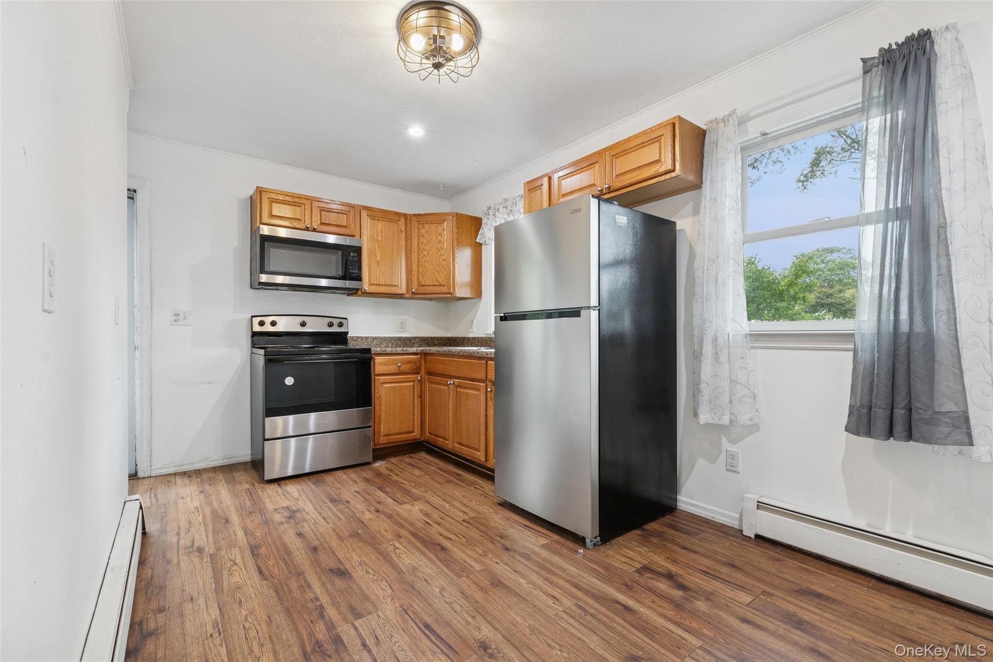 #4 photo, 15 Poncho Drive, サフォーク郡 Mastic , NY 11950