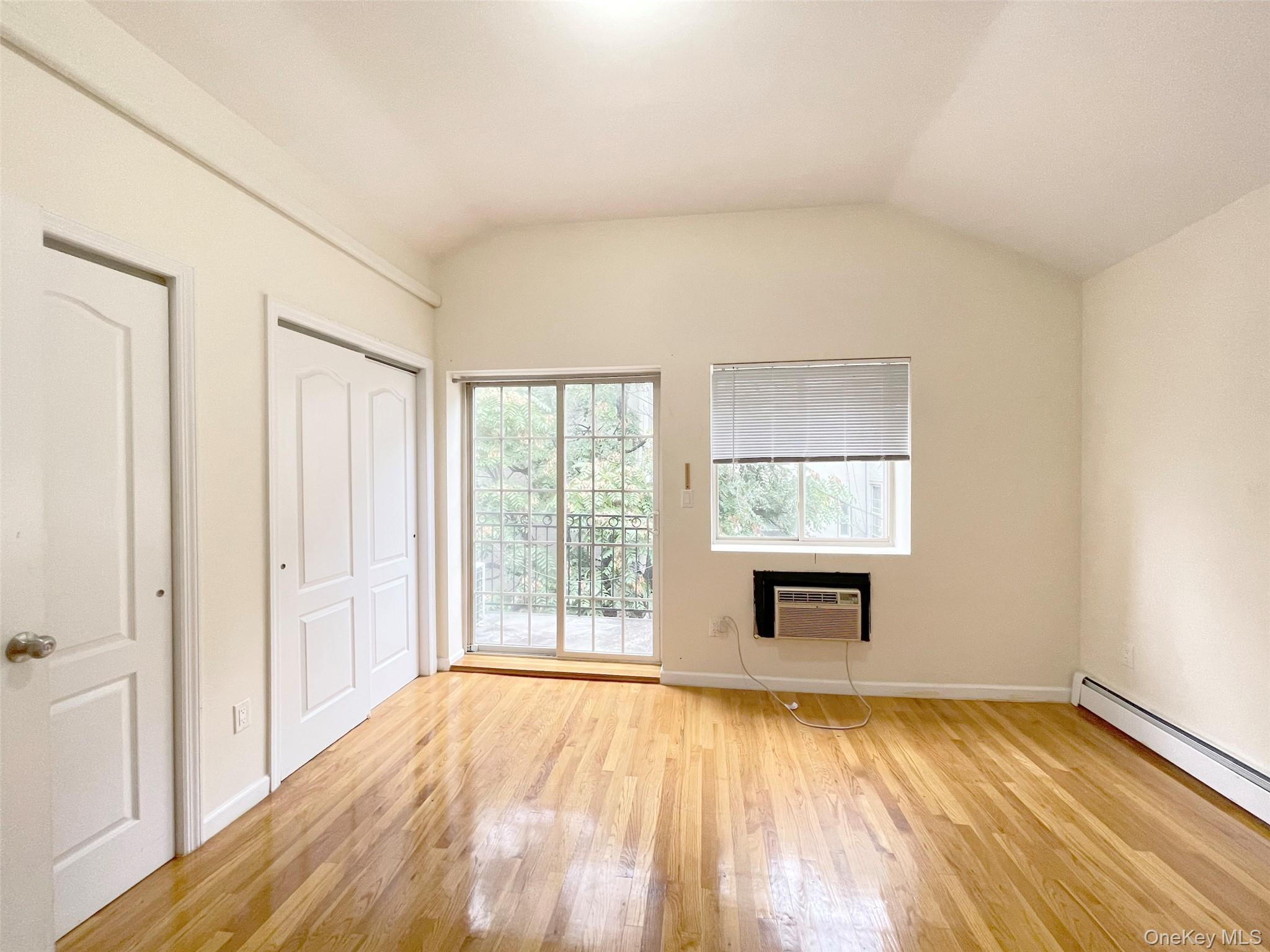 #9 photo, 10-03 36th Avenue, クイーンズ区 Long Island City , NY 11106