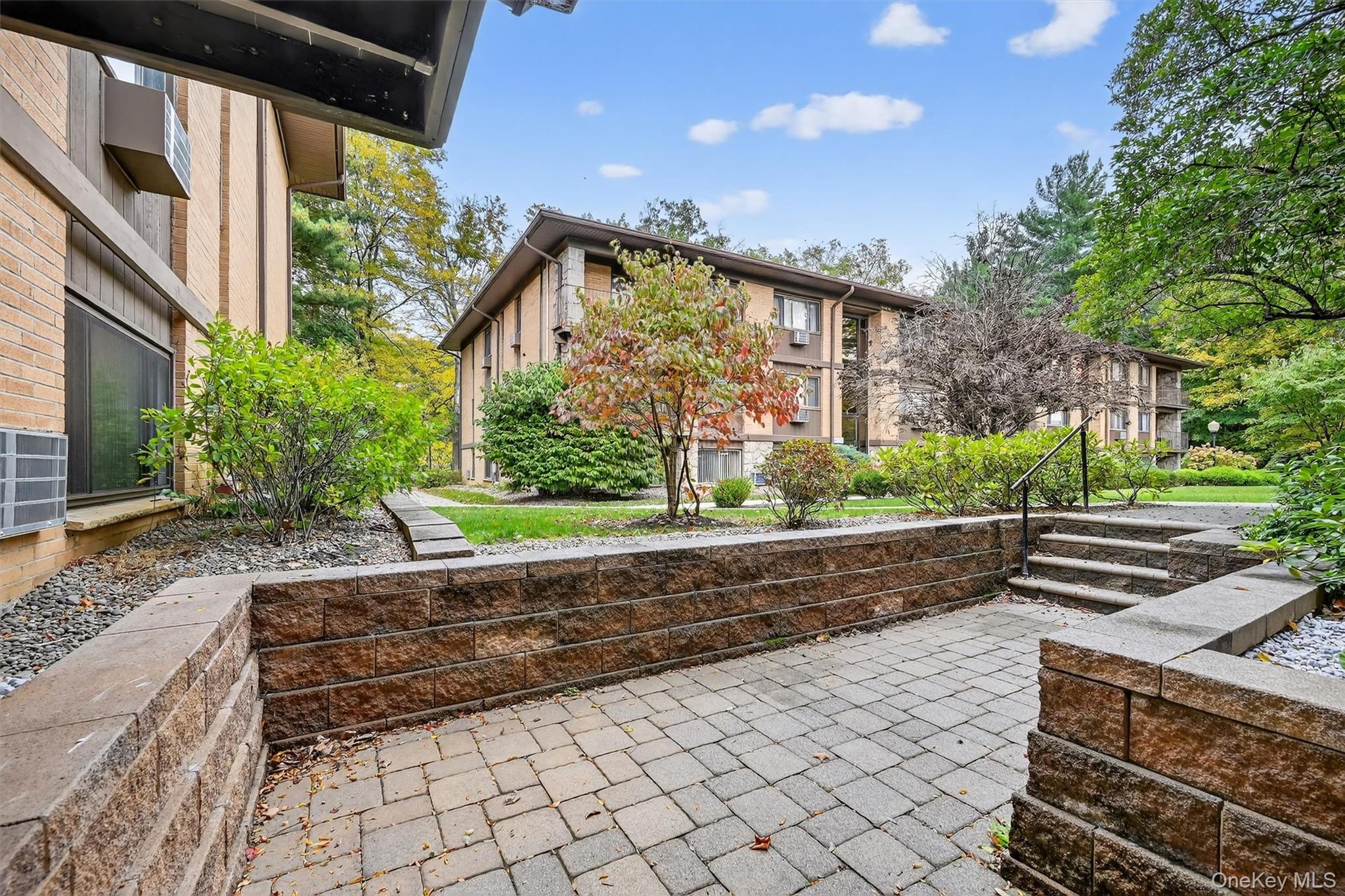 #3 photo, 10 Oakwood Terrace, New Windsor , NY 12553