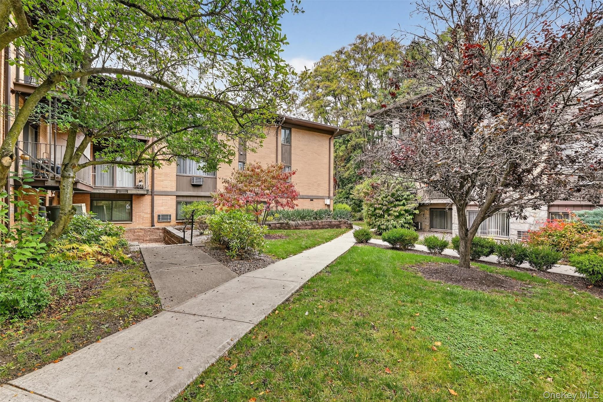 #5 photo, 10 Oakwood Terrace, New Windsor , NY 12553